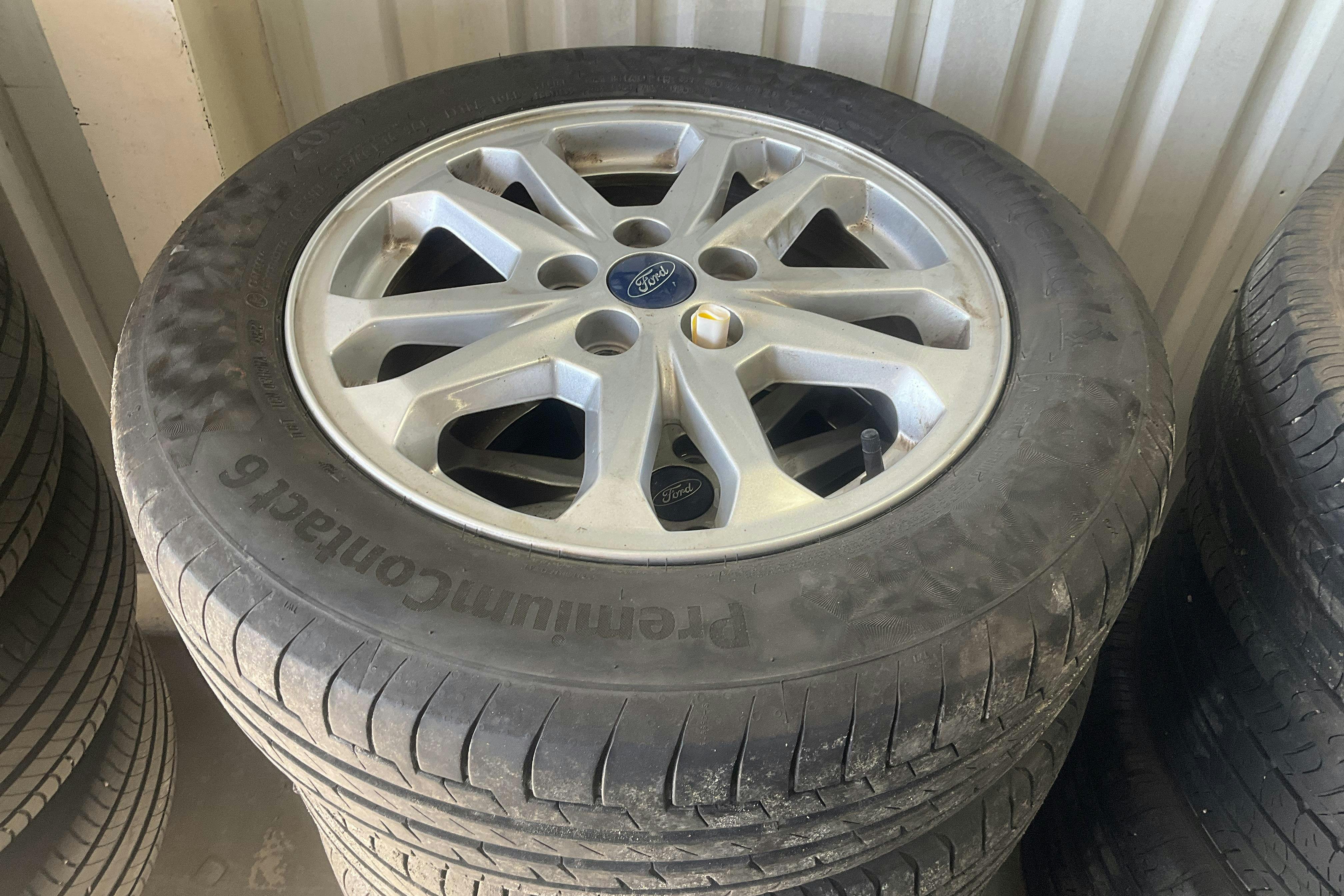 Ford Transit Connect 1.5 EcoBlue (100hk) - 14 074 mil - Manuell - grå - 2019