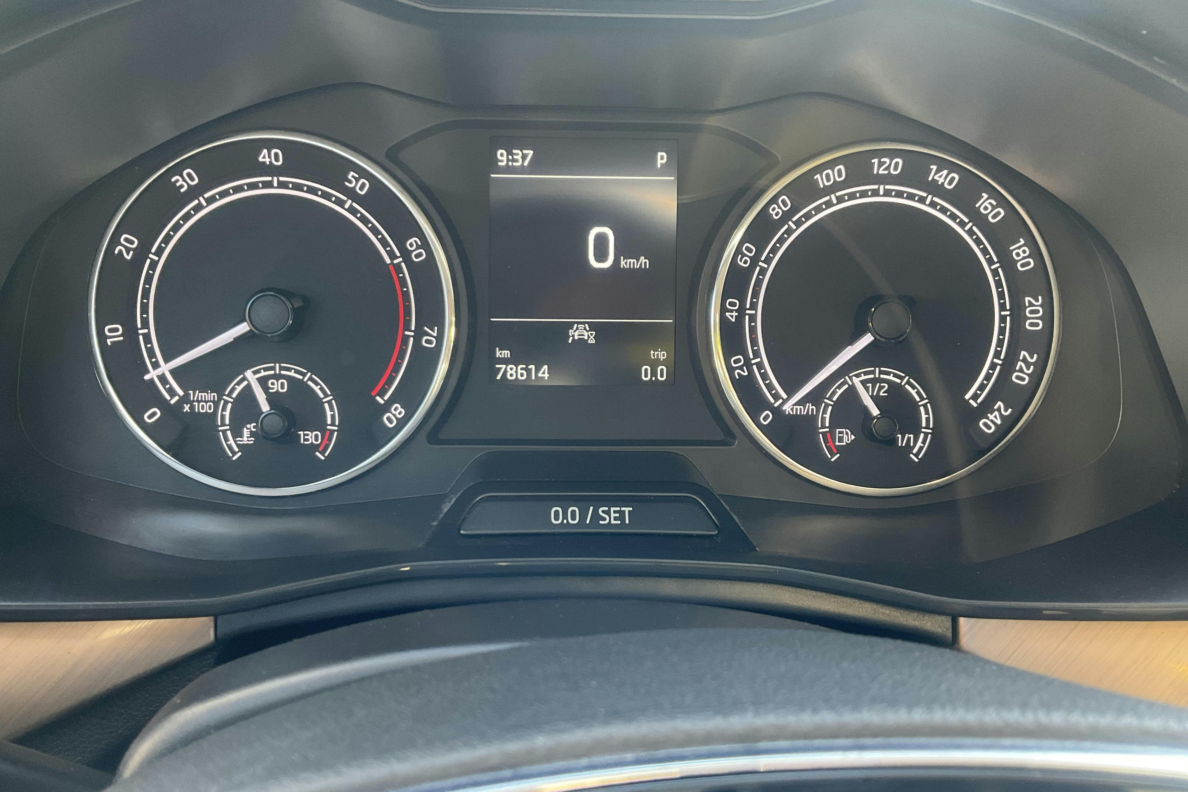 Skoda Kamiq 1.0 TSI (110hk) - 78 610 km - Automaatne - must - 2021