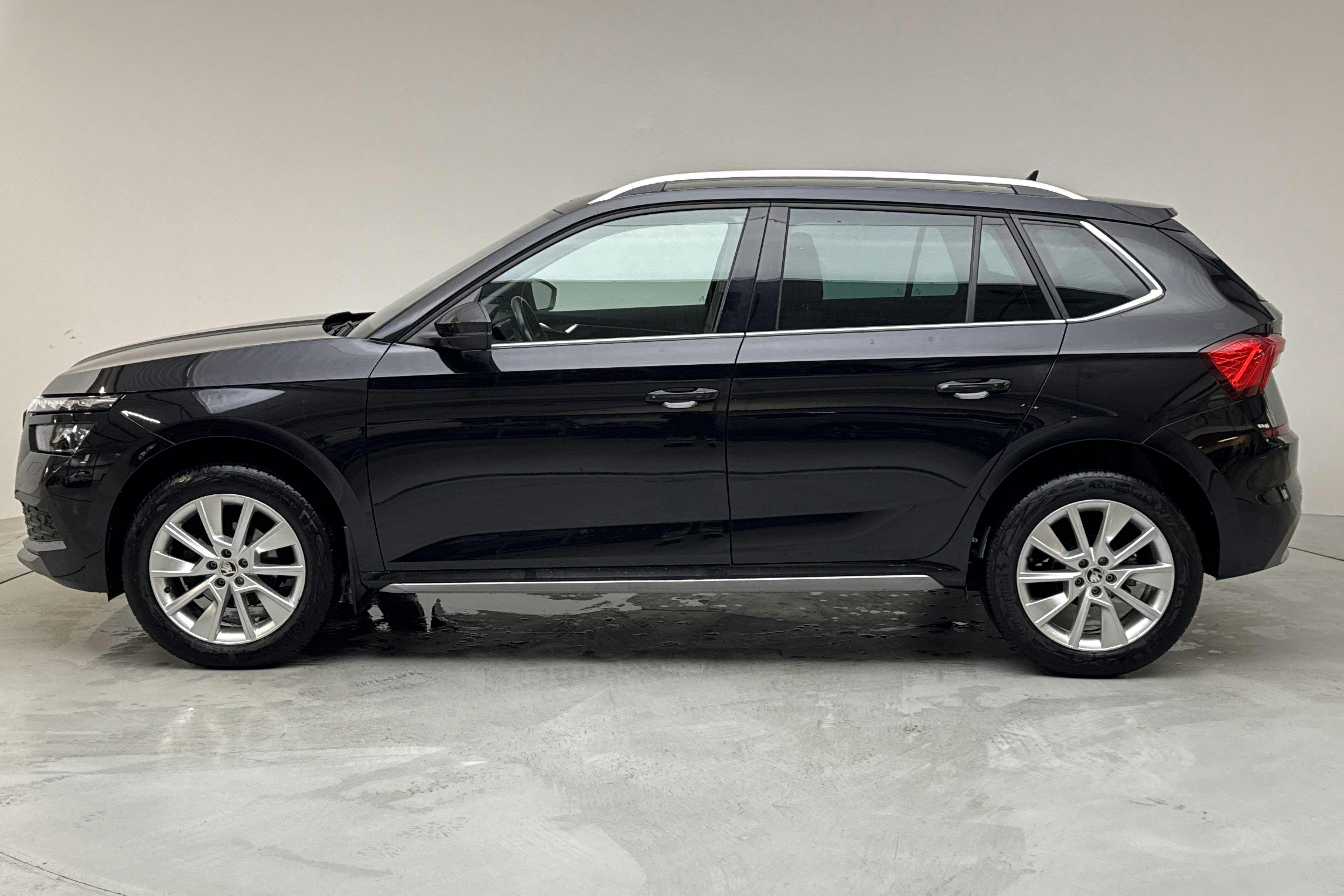 Skoda Kamiq 1.0 TSI (110hk) - 78 610 km - Automaatne - must - 2021