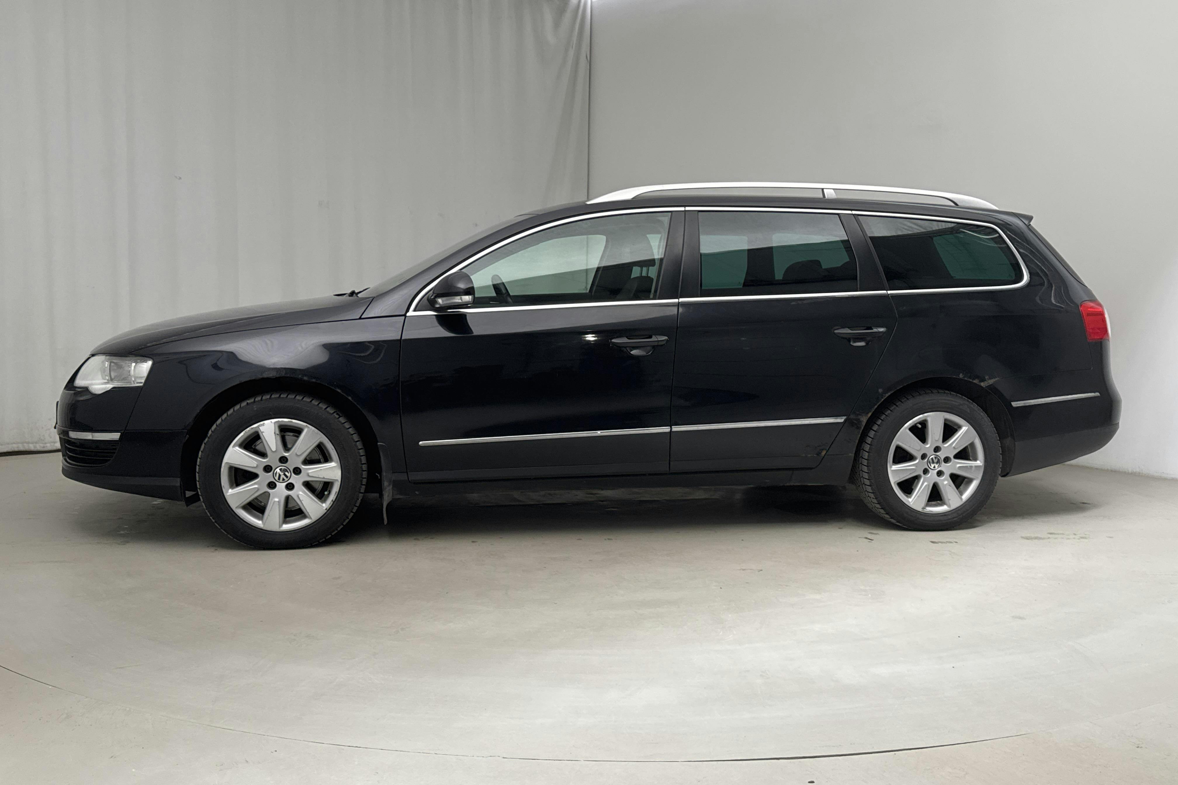 VW Passat 1.4 TSI EcoFuel Variant (150hk) - 22 943 mil - Automat - svart - 2010
