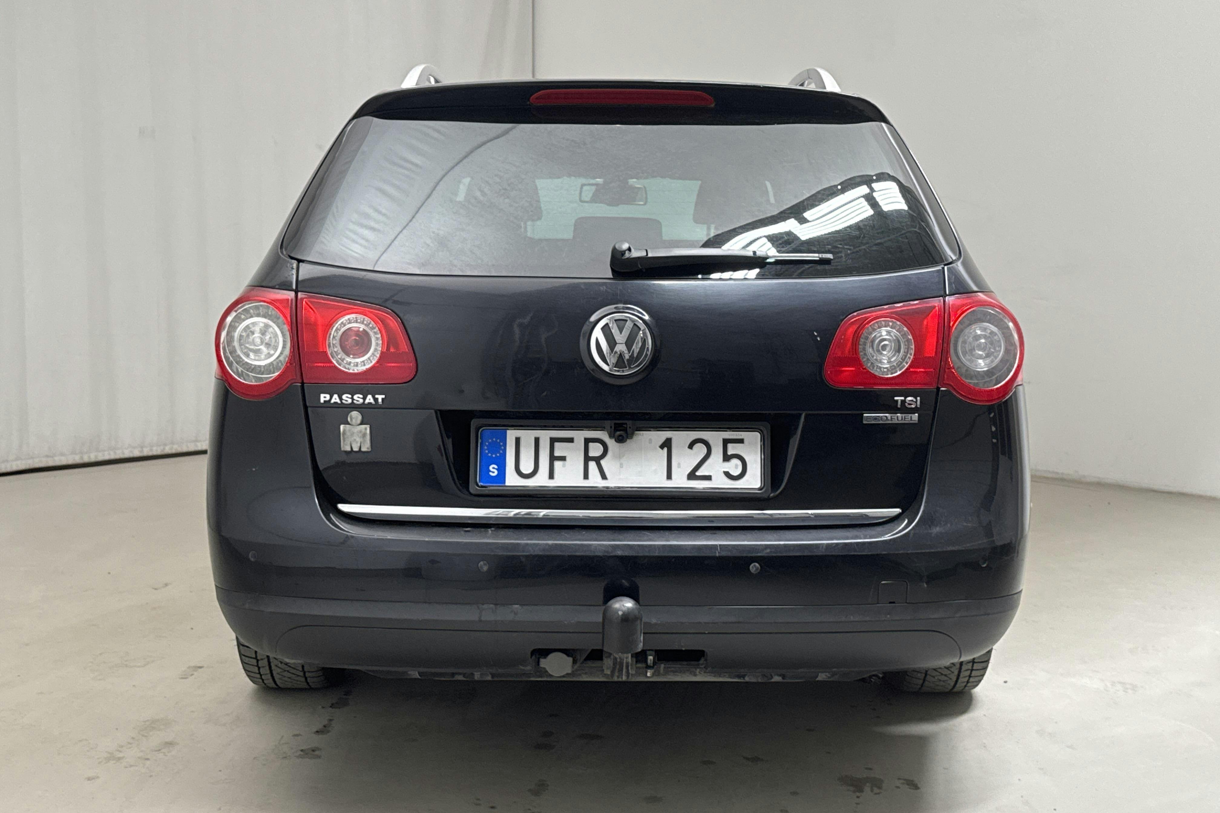 VW Passat 1.4 TSI EcoFuel Variant (150hk) - 22 943 mil - Automat - svart - 2010