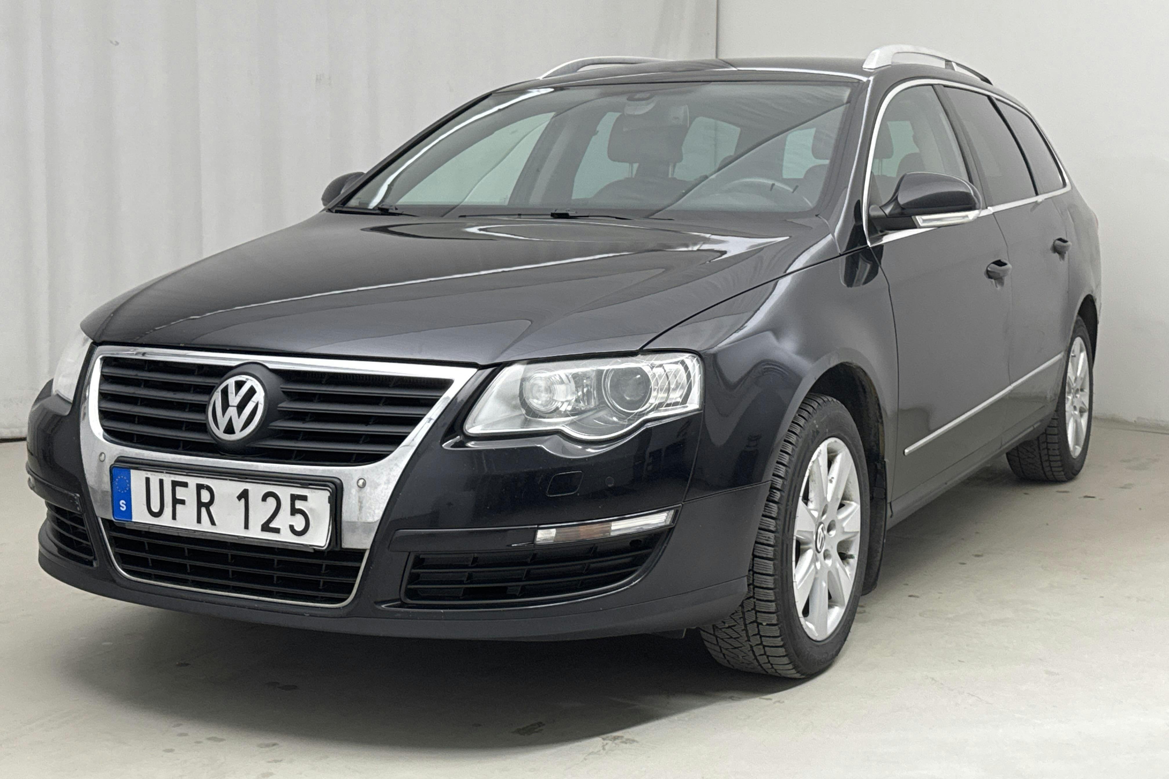 VW Passat 1.4 TSI EcoFuel Variant (150hk) - 22 943 mil - Automat - svart - 2010