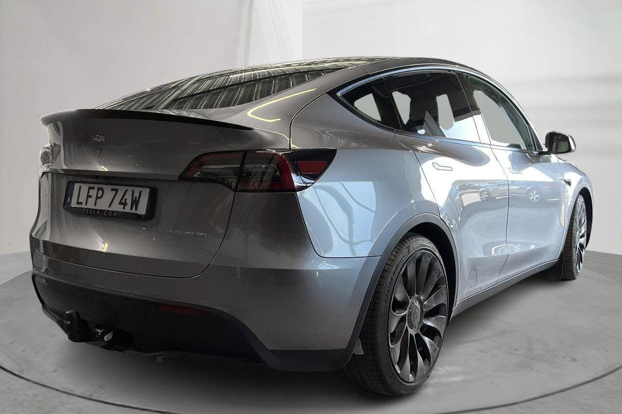 Tesla Model Y Performance Dual Motor AWD - 80 370 km - Automatic - gray - 2023