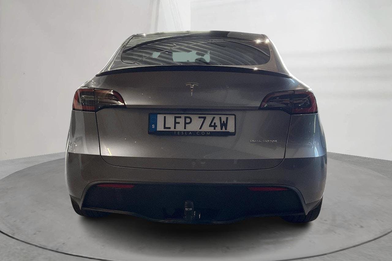 Tesla Model Y Performance Dual Motor AWD - 80 370 km - Automatic - gray - 2023