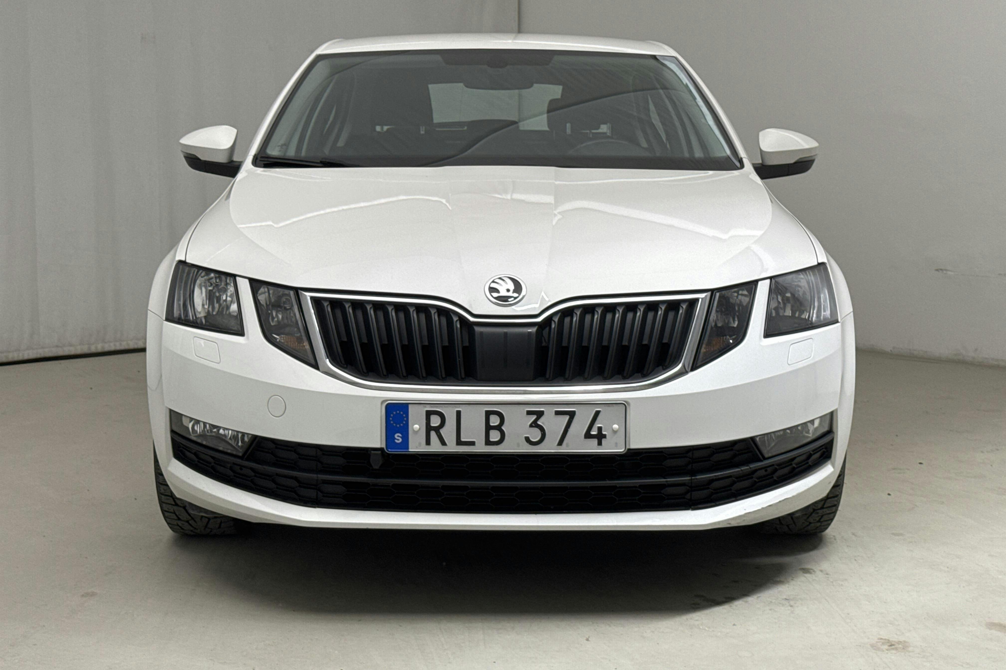 Skoda Octavia III 1.4 TSI G-TEC (110hk) - 188 130 km - Manuaalinen - valkoinen - 2018