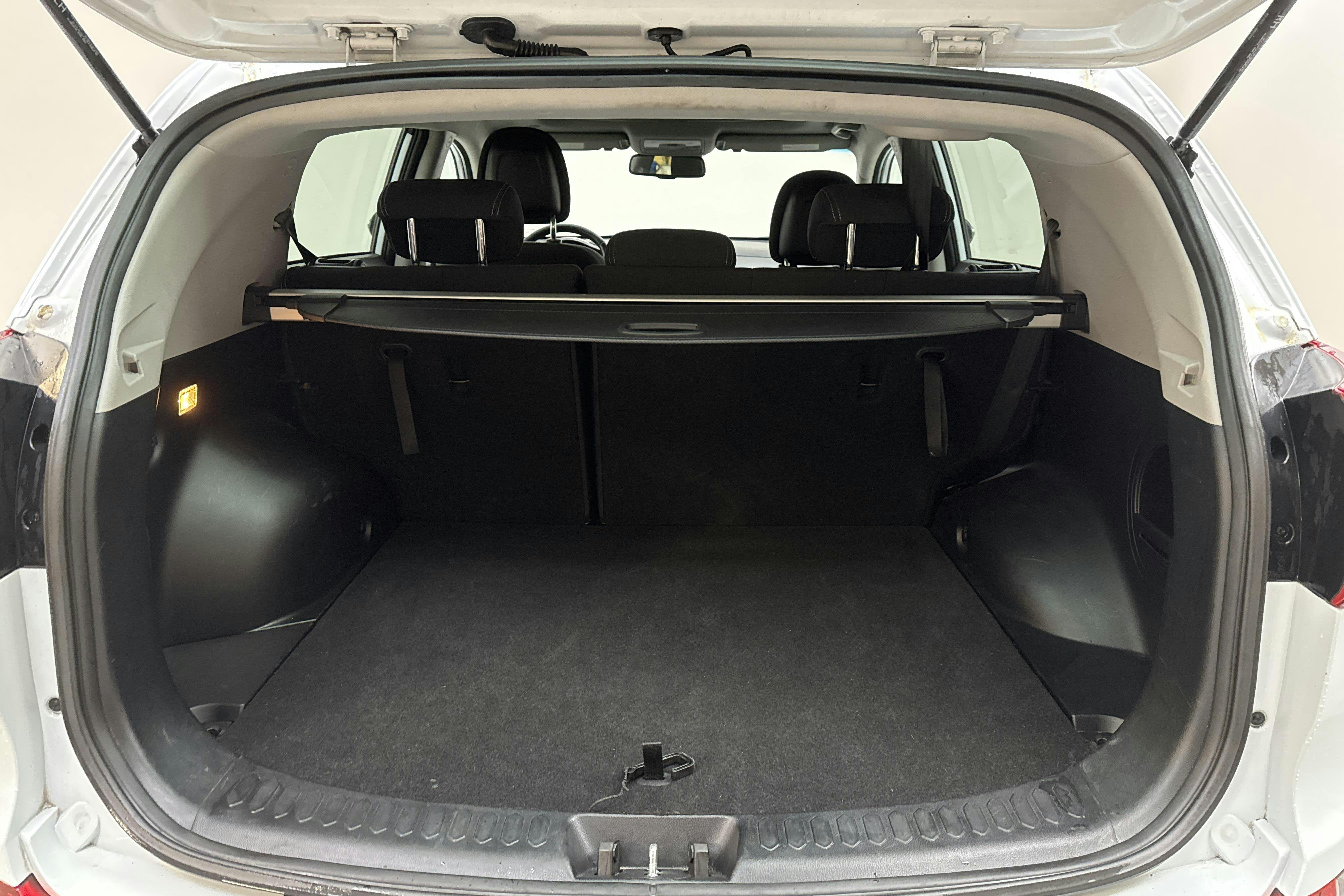 KIA Sportage 1.7 CRDi 2WD (115hk) - 148 510 km - Manualna - biały - 2013