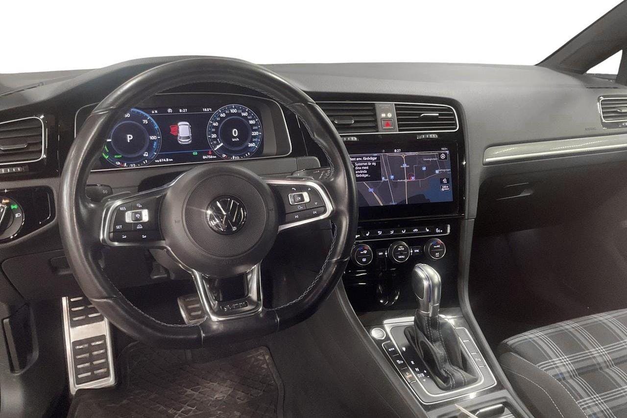 VW Golf VII GTE 5dr (204hk) - 8 475 mil - Automat - Light Grey - 2018