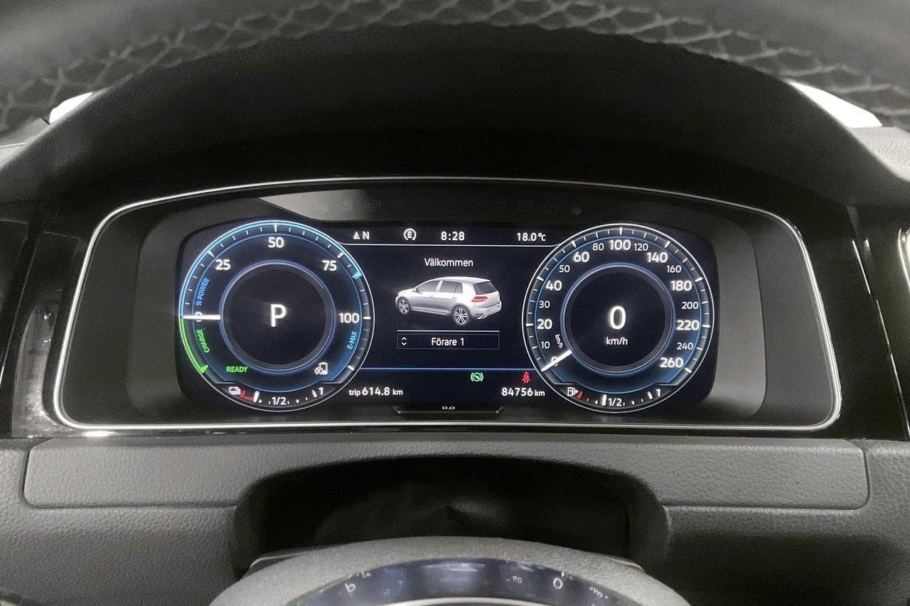 VW Golf VII GTE 5dr (204hk) - 8 475 mil - Automat - Light Grey - 2018