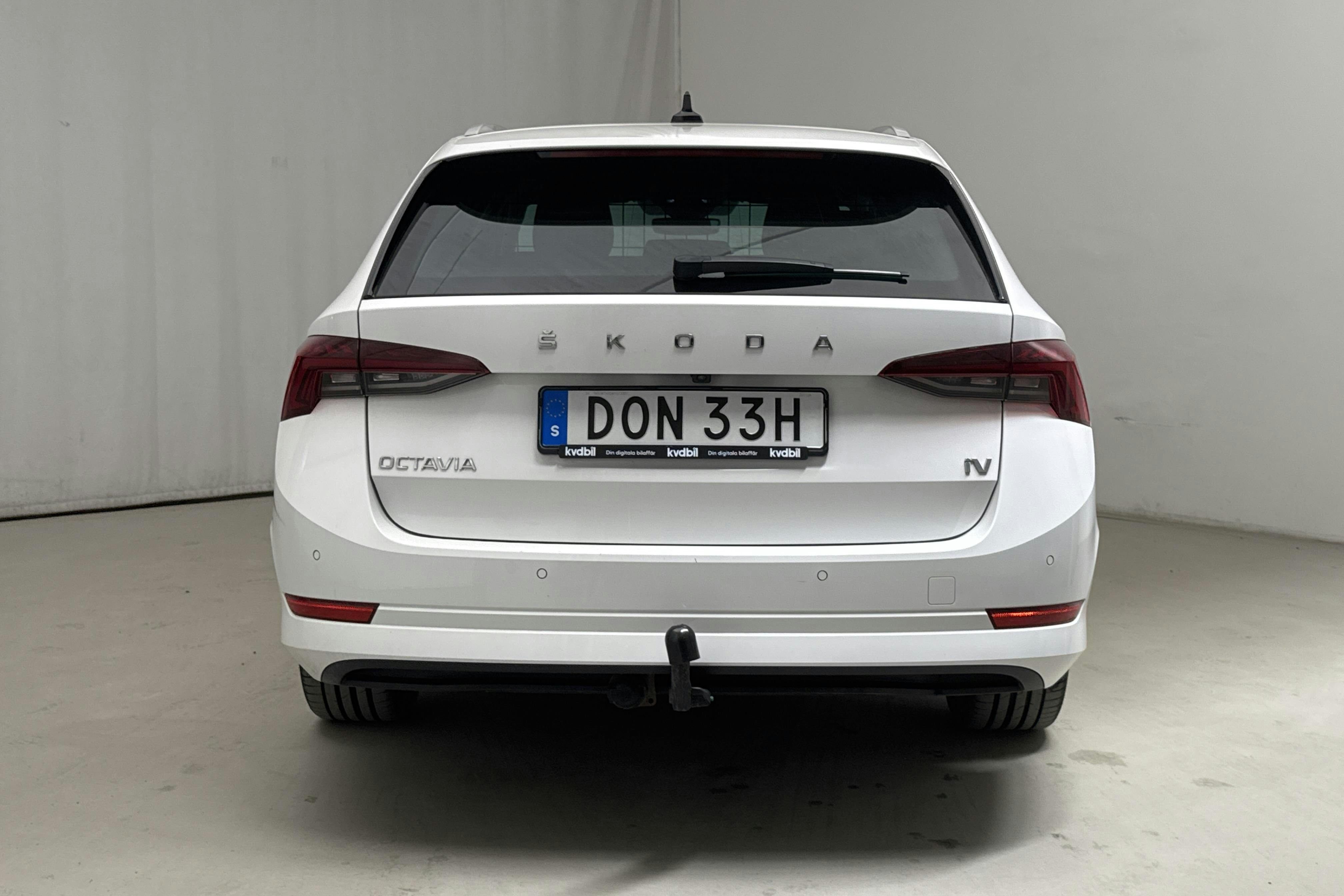Skoda Octavia 1.4 iV PHEV Combi (204hk) - 61 640 km - Automaatne - valge - 2021