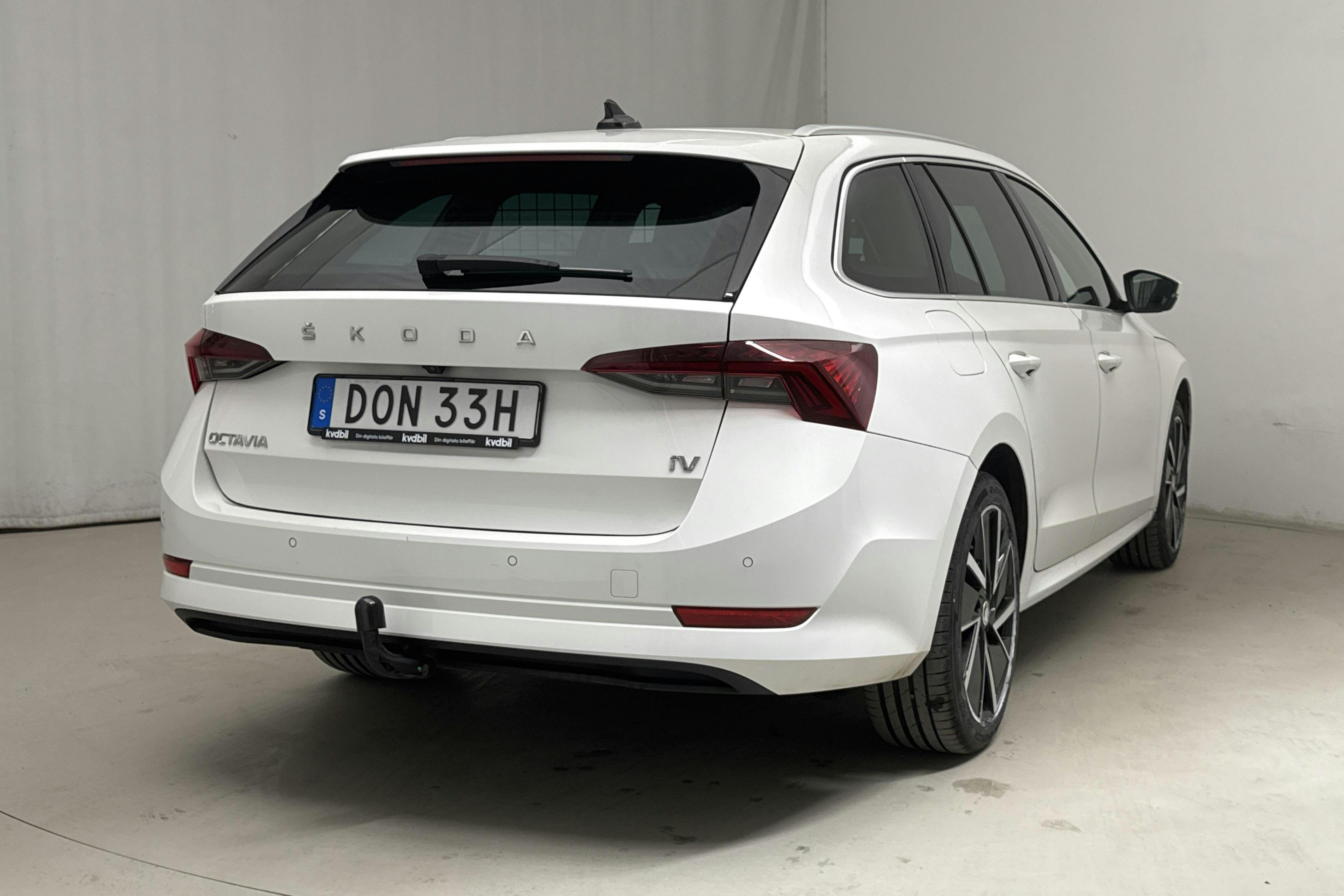 Skoda Octavia 1.4 iV PHEV Combi (204hk) - 61 640 km - Automaatne - valge - 2021
