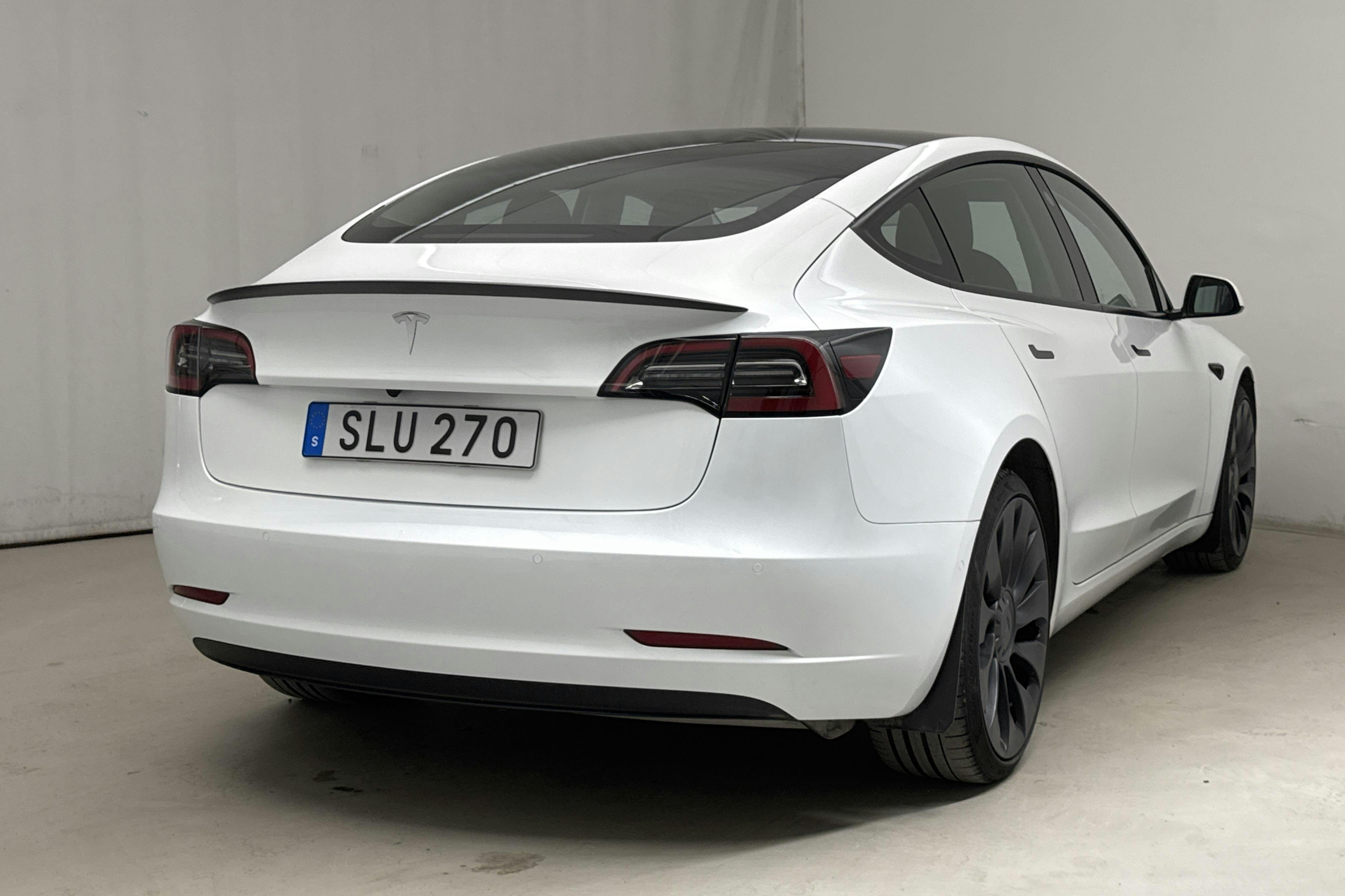Tesla Model 3 Performance AWD - 59 340 km - Automaattinen - valkoinen - 2022