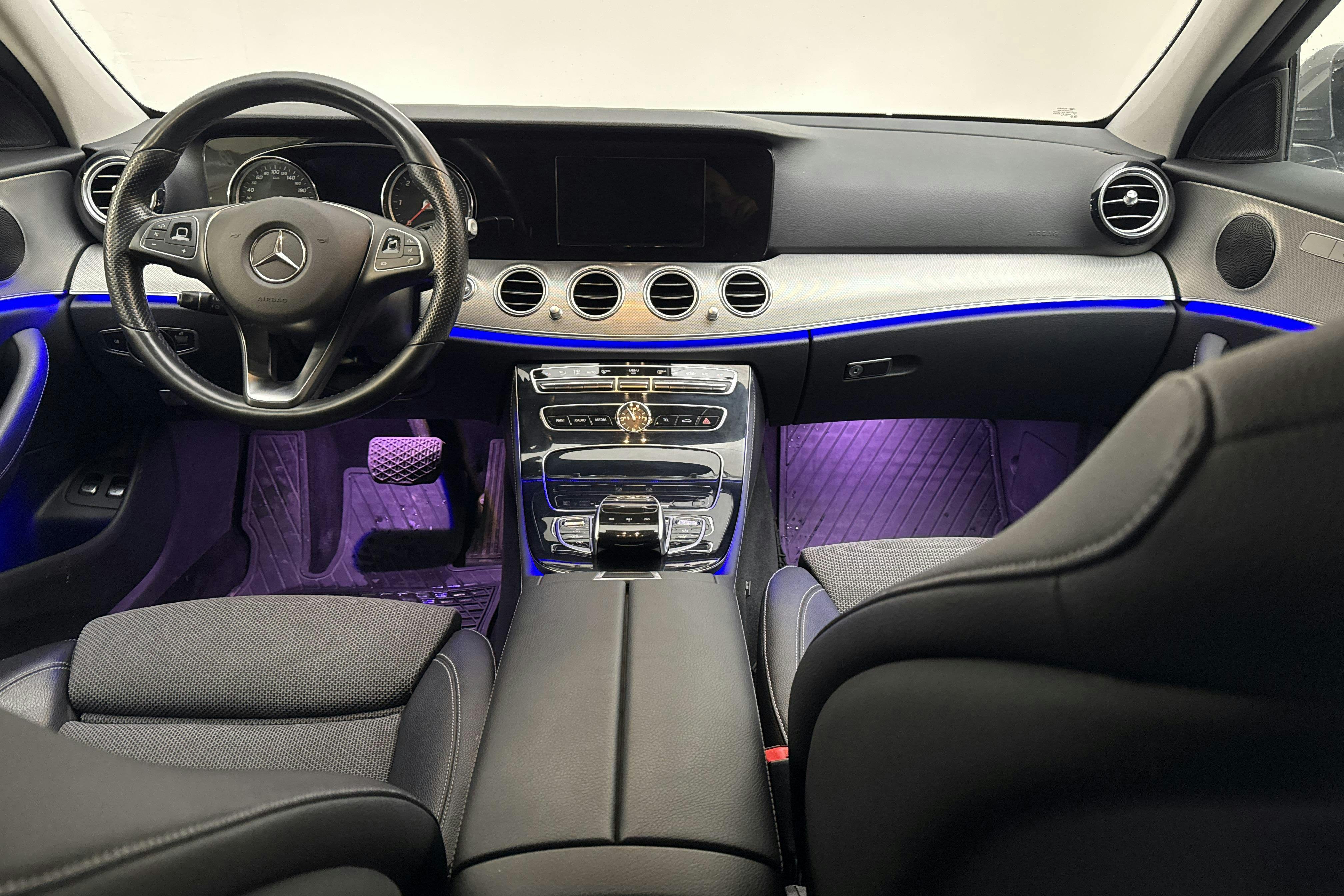 Mercedes E 220 d Kombi S213 (194hk) - 192 740 km - Automatic - gray - 2017