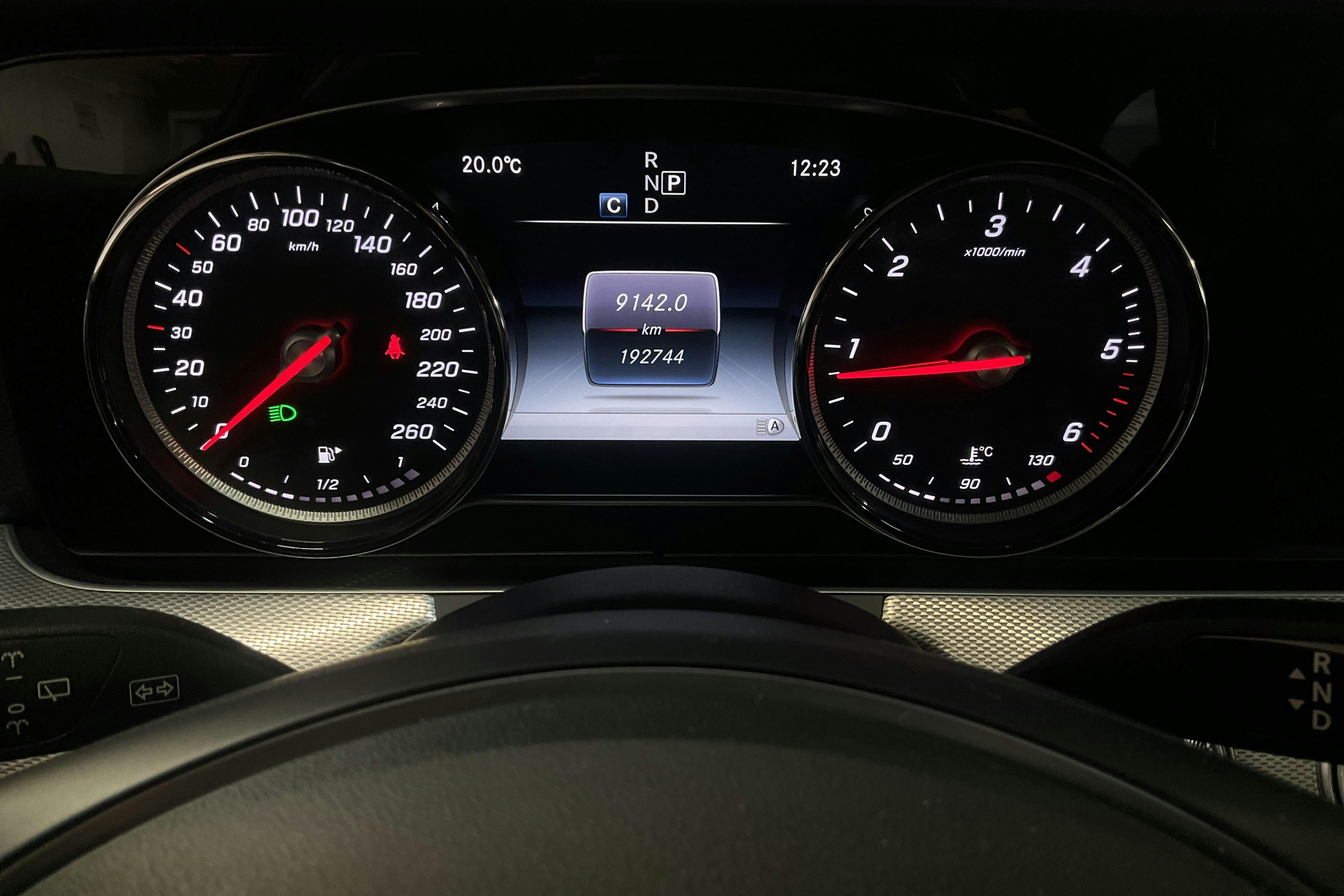 Mercedes E 220 d Kombi S213 (194hk) - 192 740 km - Automatic - gray - 2017
