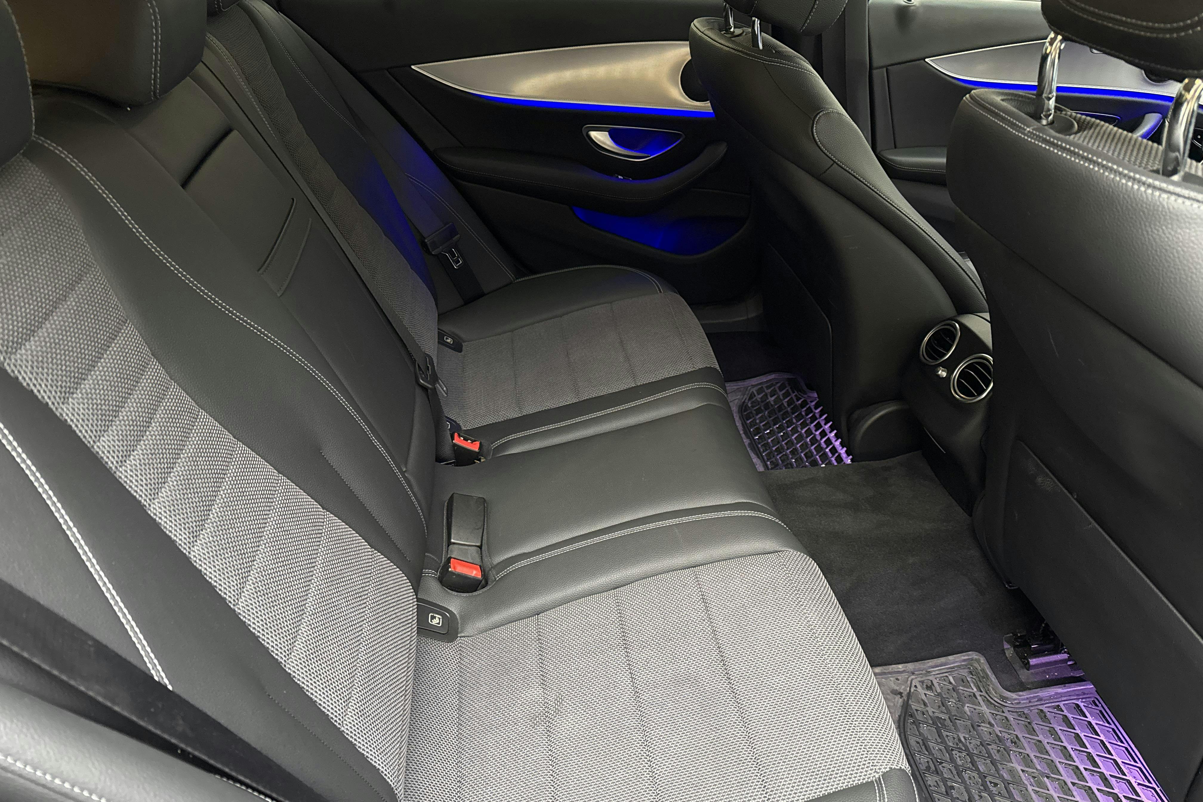 Mercedes E 220 d Kombi S213 (194hk) - 192 740 km - Automatic - gray - 2017