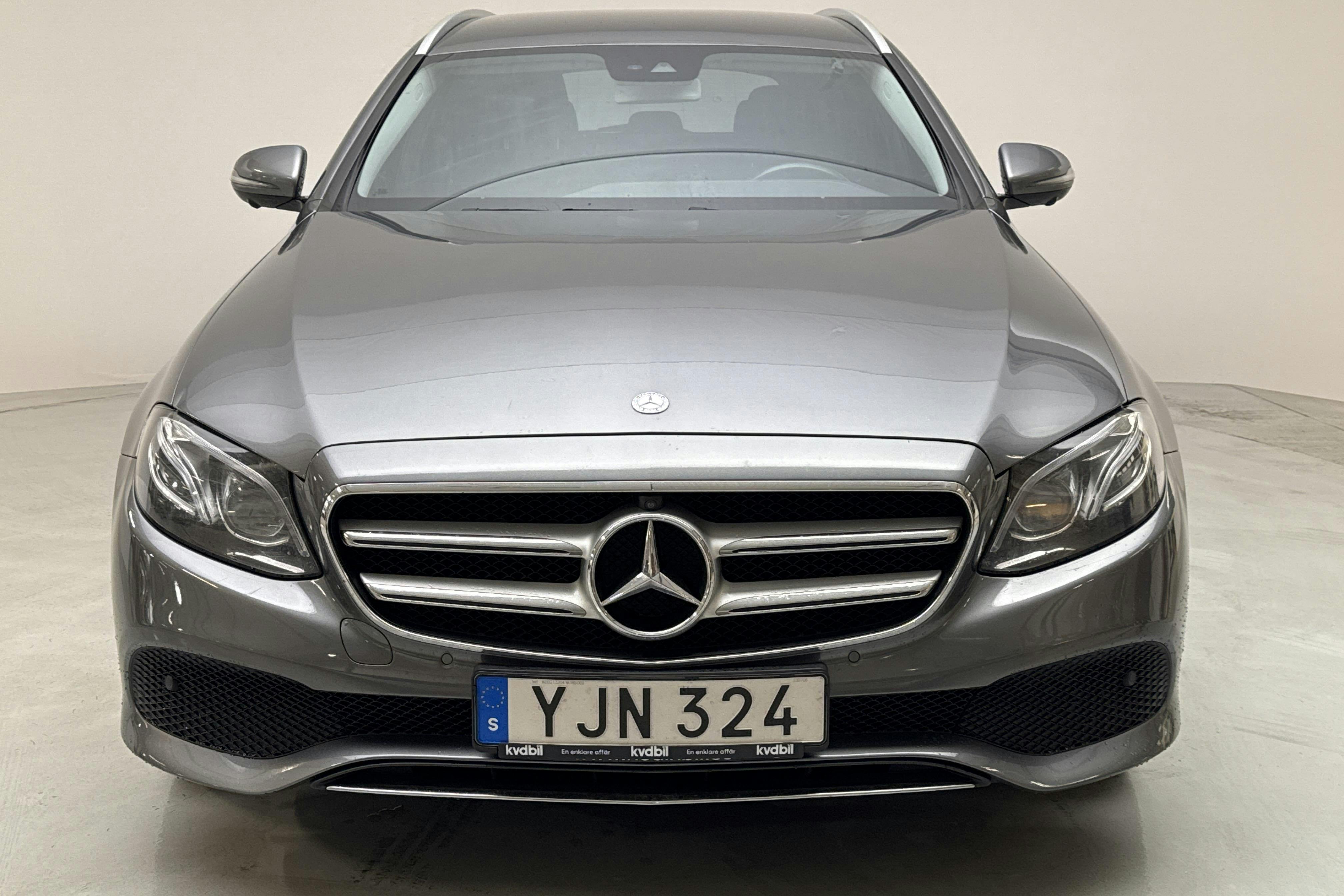 Mercedes E 220 d Kombi S213 (194hk) - 192 740 km - Automatic - gray - 2017