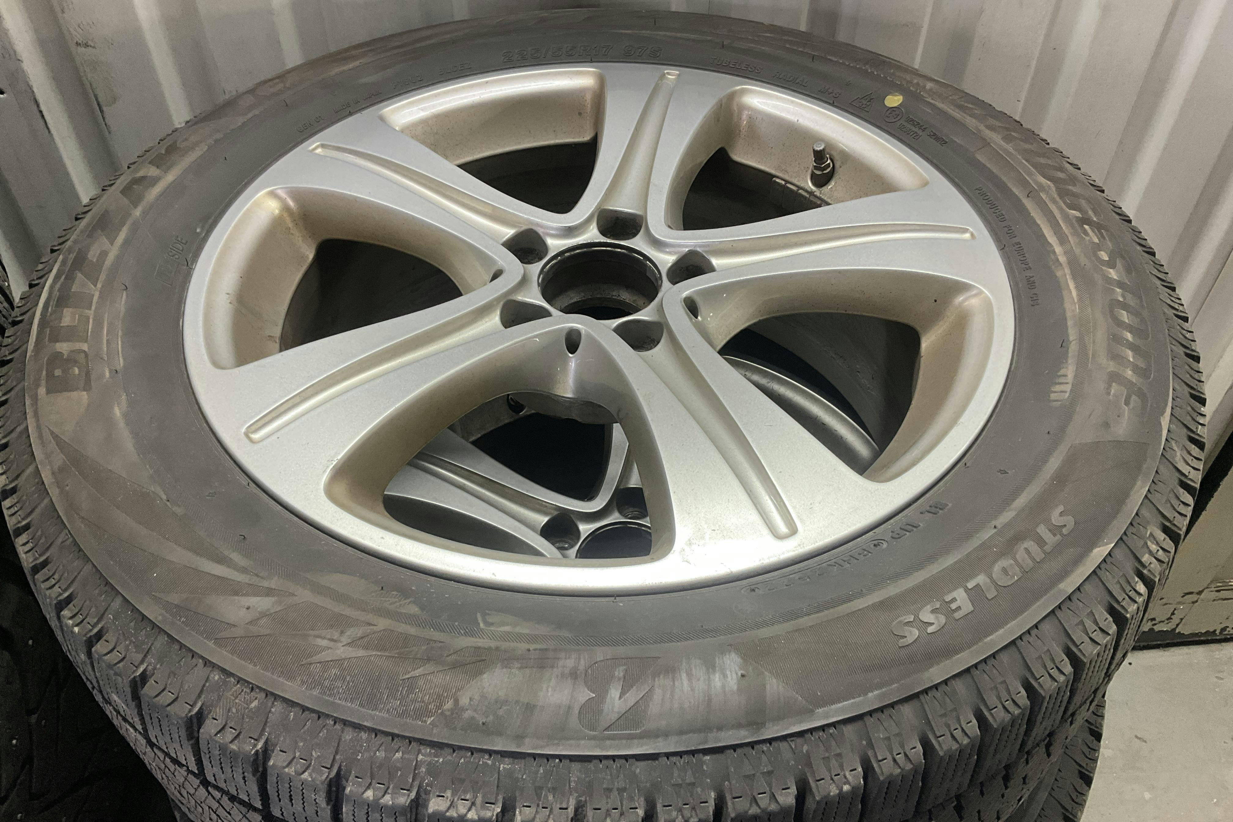 Mercedes E 220 d Kombi S213 (194hk) - 192 740 km - Automatic - gray - 2017