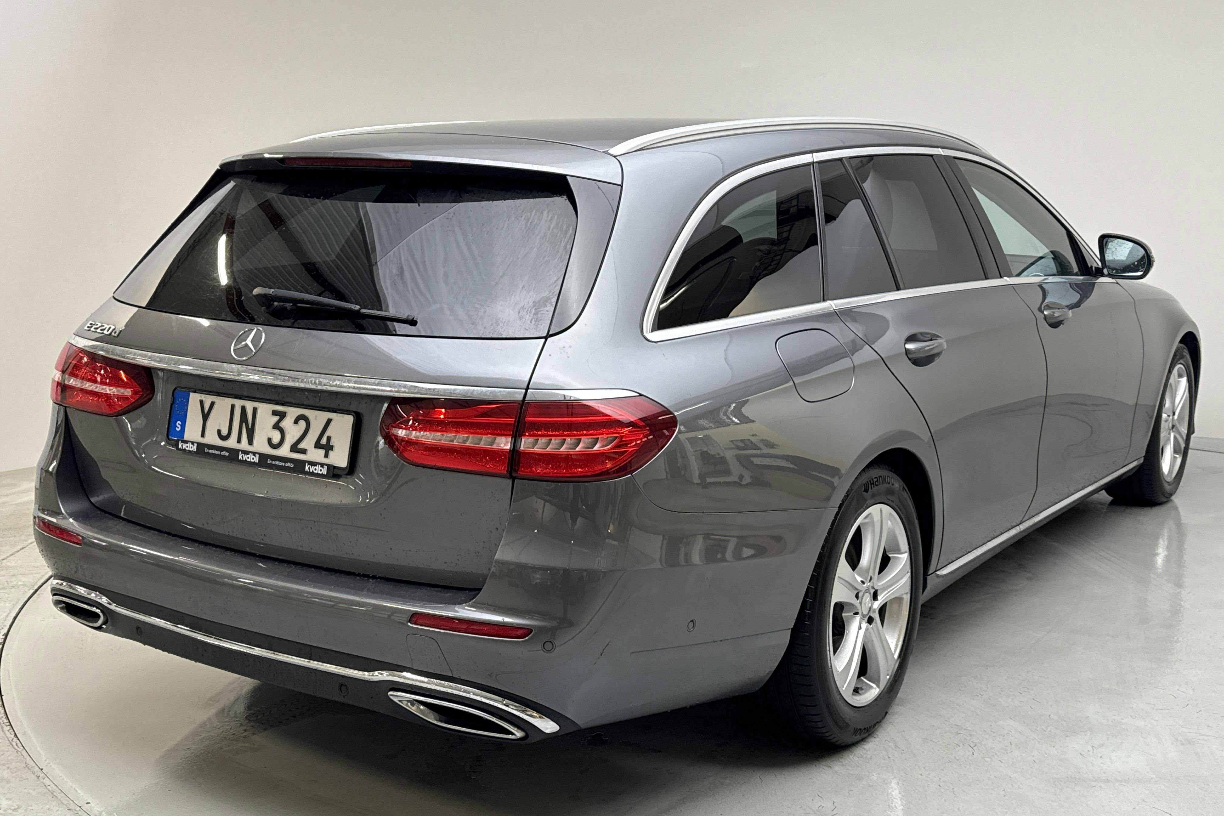 Mercedes E 220 d Kombi S213 (194hk) - 192 740 km - Automatic - gray - 2017