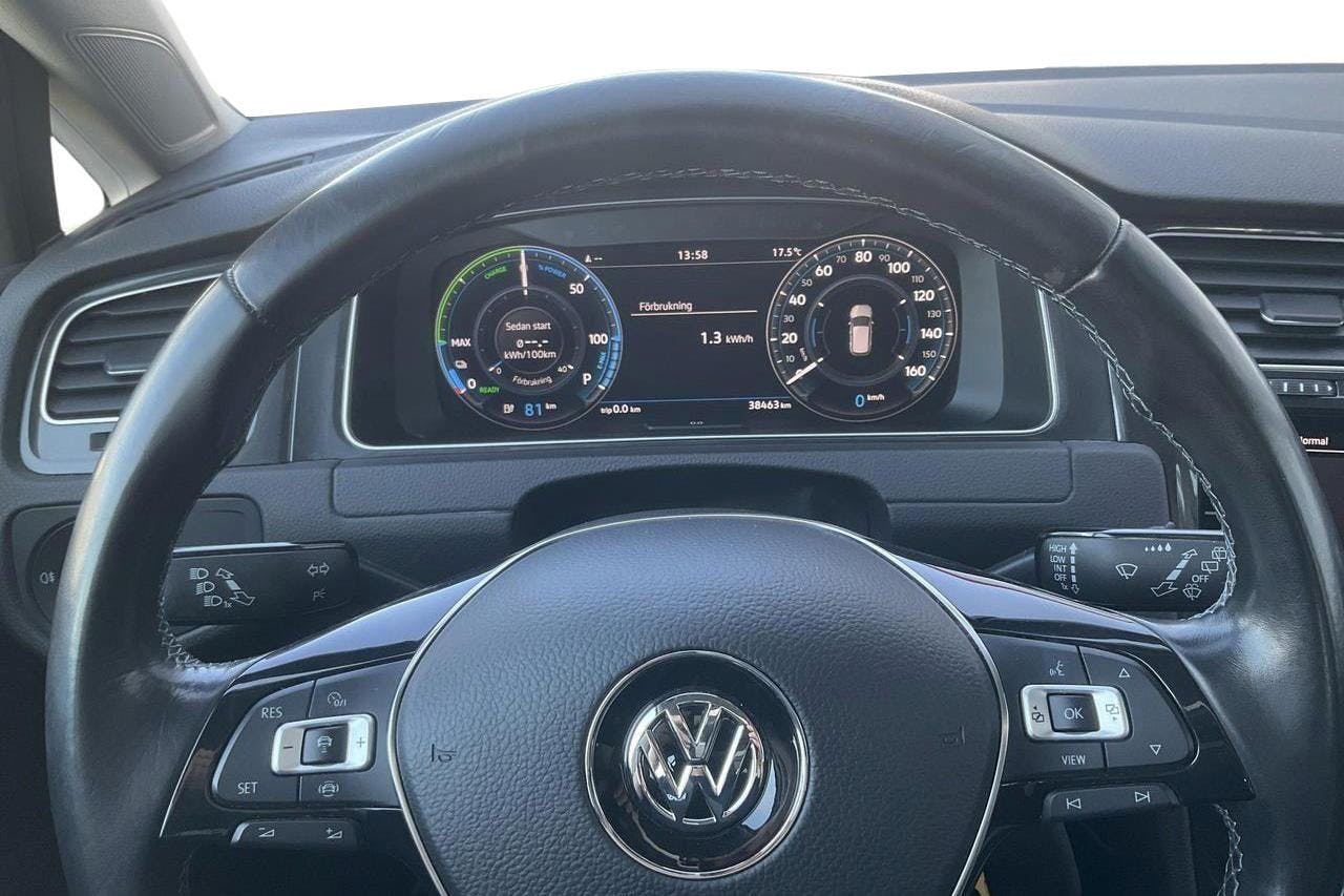 VW e-Golf VII 5dr (136hk) - 38 460 km - Automaattinen - Light Grey - 2019