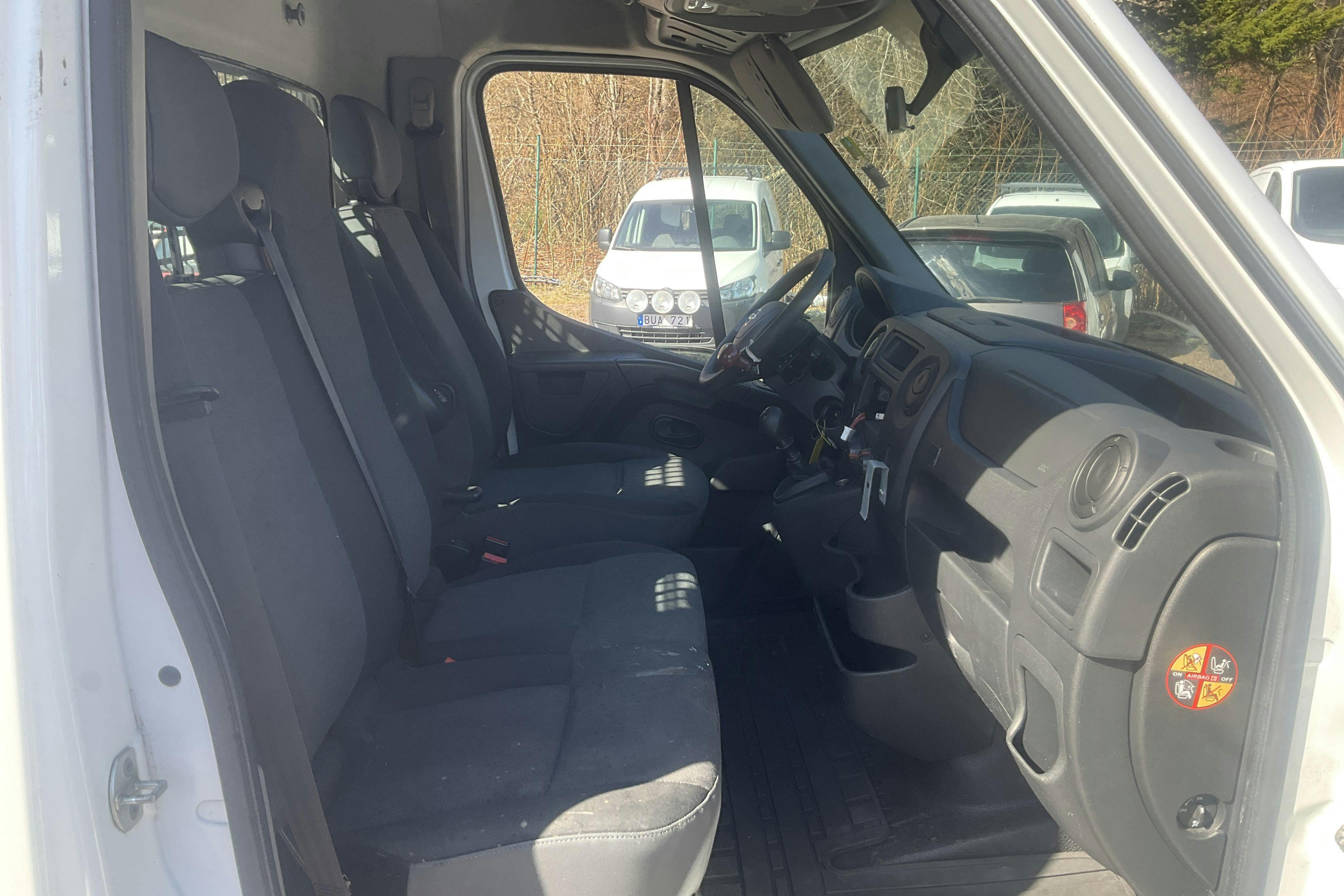 Nissan NV400 2.3 dCi Pick-up (145hk) - 201 530 km - Manuaalinen - valkoinen - 2019