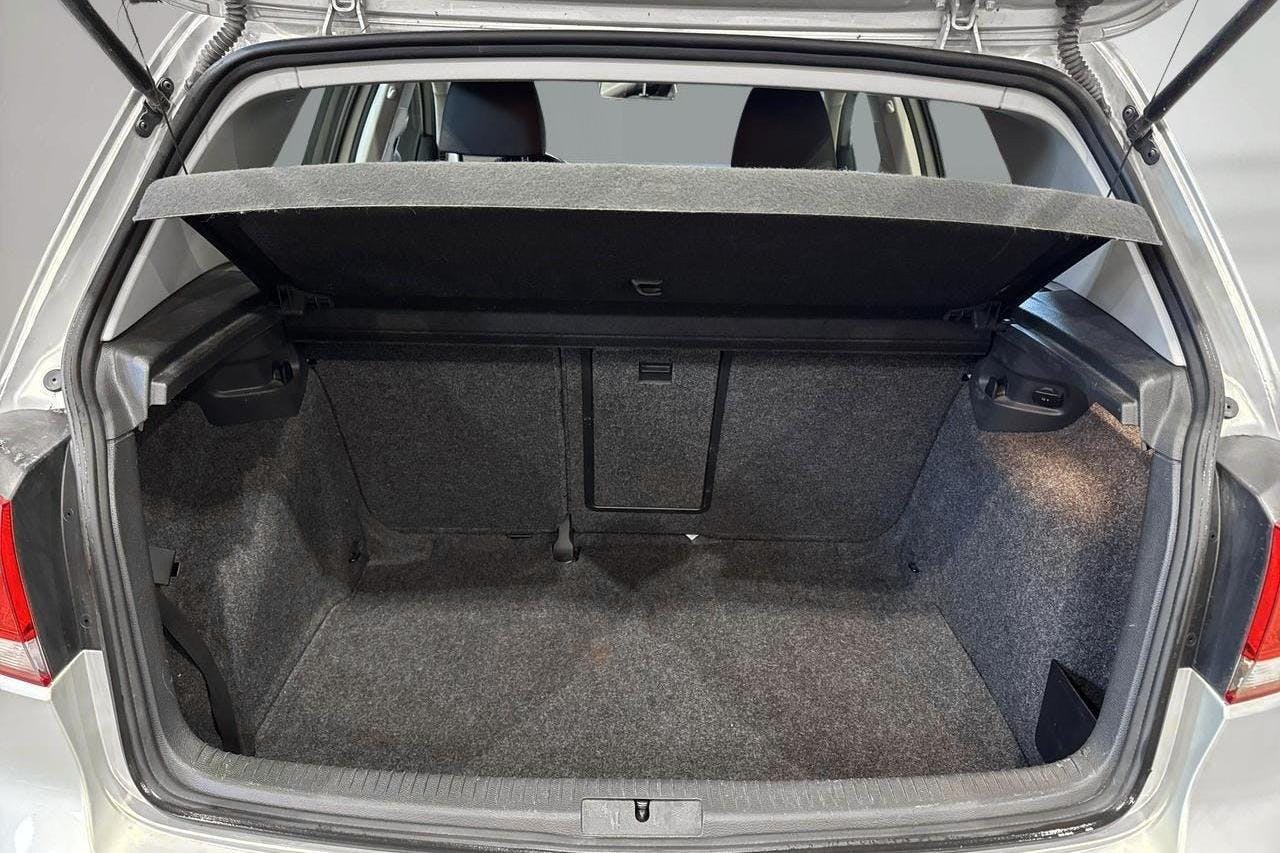 VW Golf VI 1.6 MultiFuel E85 5dr (102hk) - 9 056 mil - Manuell - Light Brown - 2012