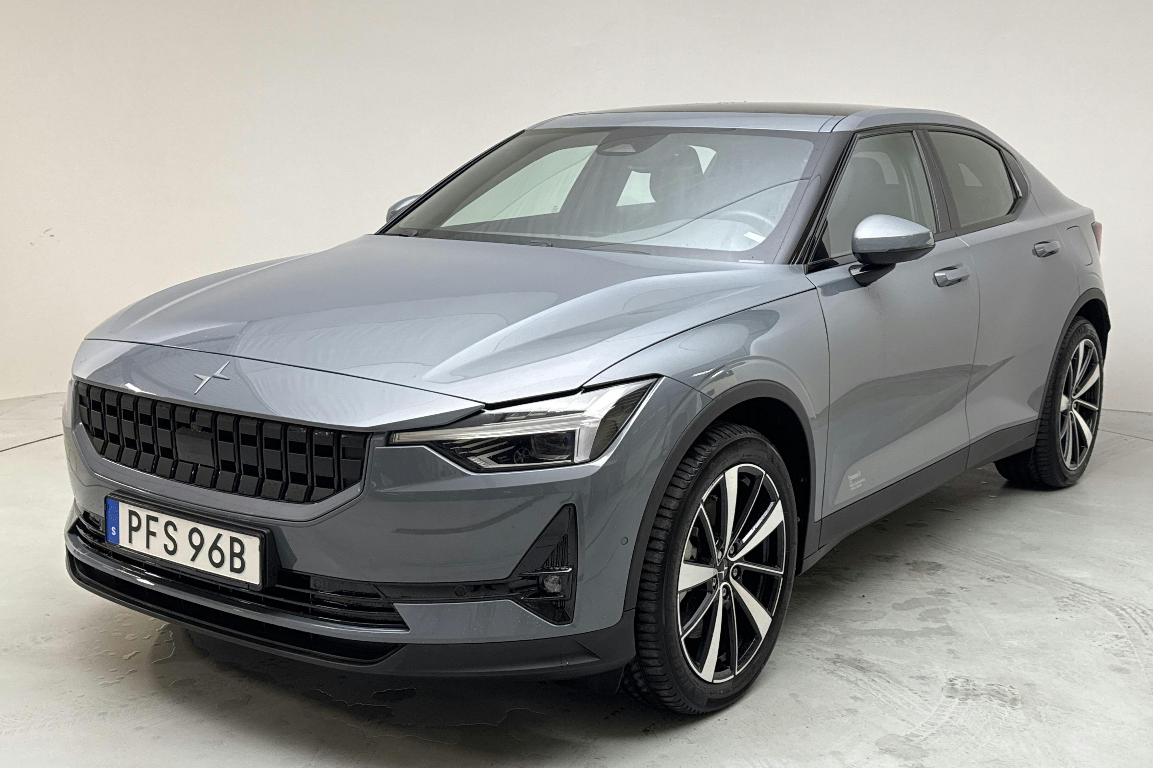 Polestar 2 Long range Dual motor (408hk) - 69 150 km - Automaattinen - harmaa - 2022