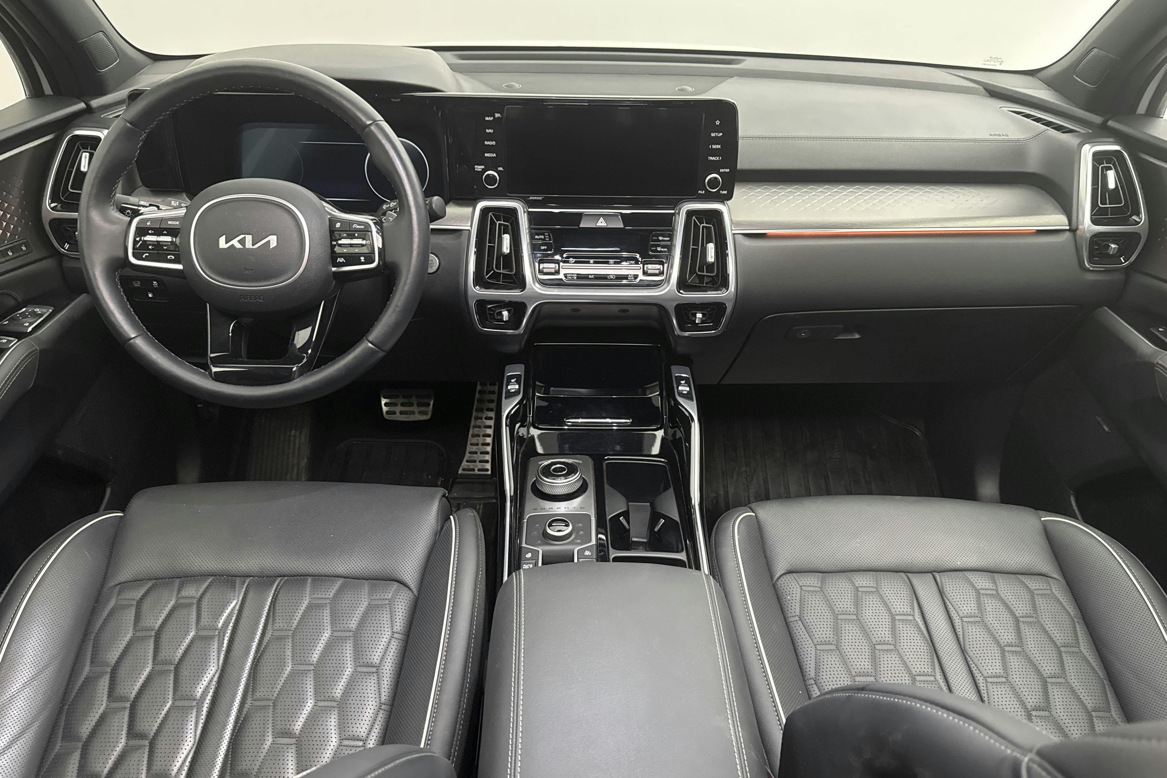 KIA Sorento 1.6 T-GDi Plug-in Hybrid AWD (265hk) - 16 300 km - Automaatne - valge - 2023