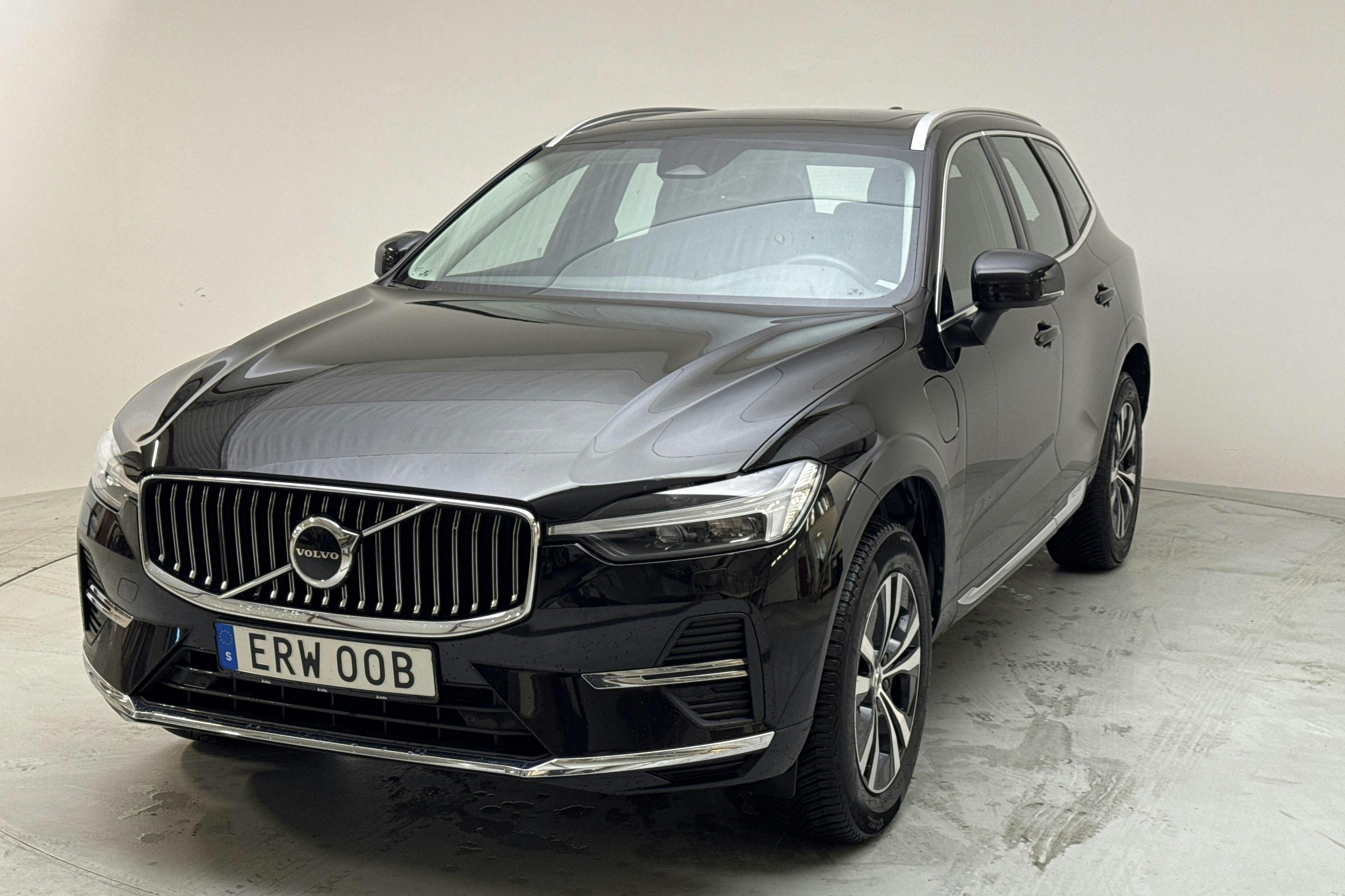 Volvo XC60 T6 AWD Recharge (350hk) - 89 430 km - Automatic - black - 2023