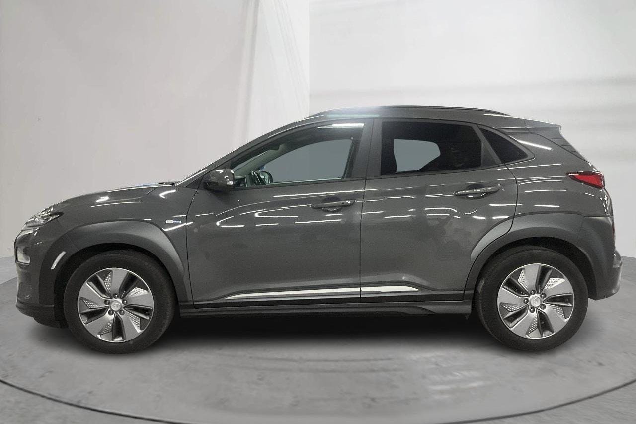 Hyundai Kona Electric Long Range 64kWh (204hk) - 10 374 mil - Automat - grå - 2020