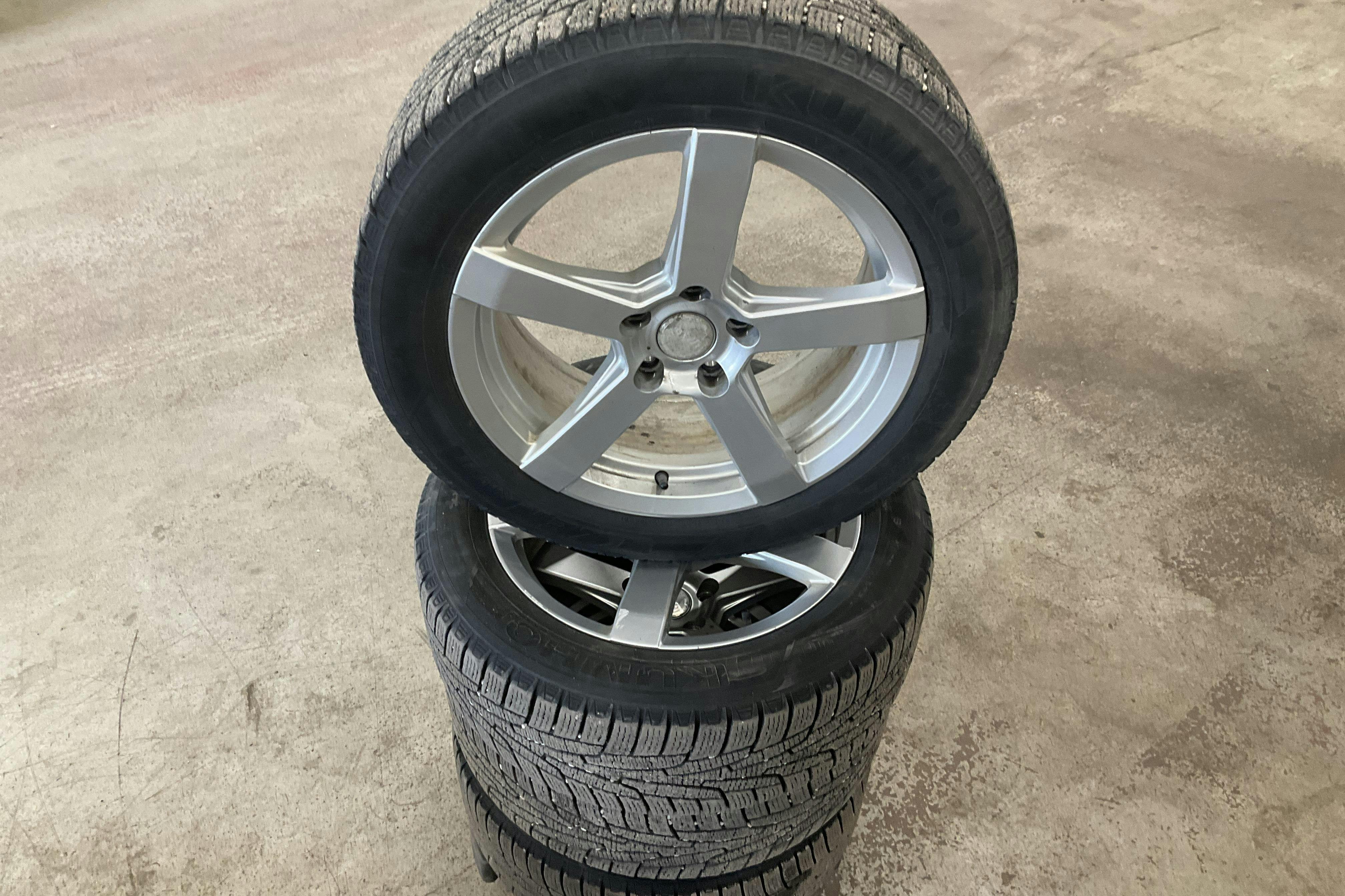 Hyundai Kona Electric Long Range 64kWh (204hk) - 10 374 mil - Automat - grå - 2020