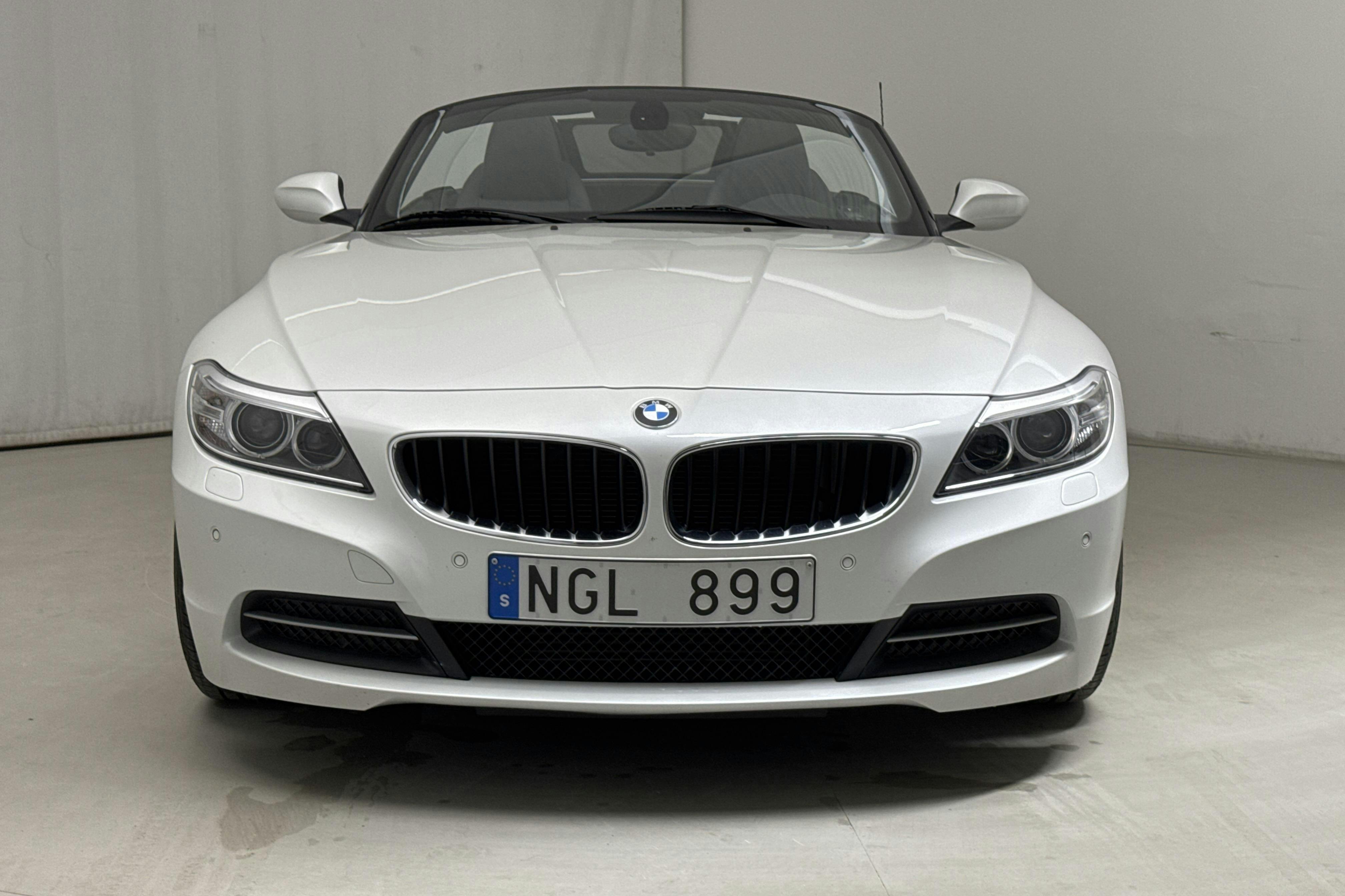 BMW Z4 sDrive 20i Roadster, E89 (184hk) - 26 640 km - Automatic - white - 2013