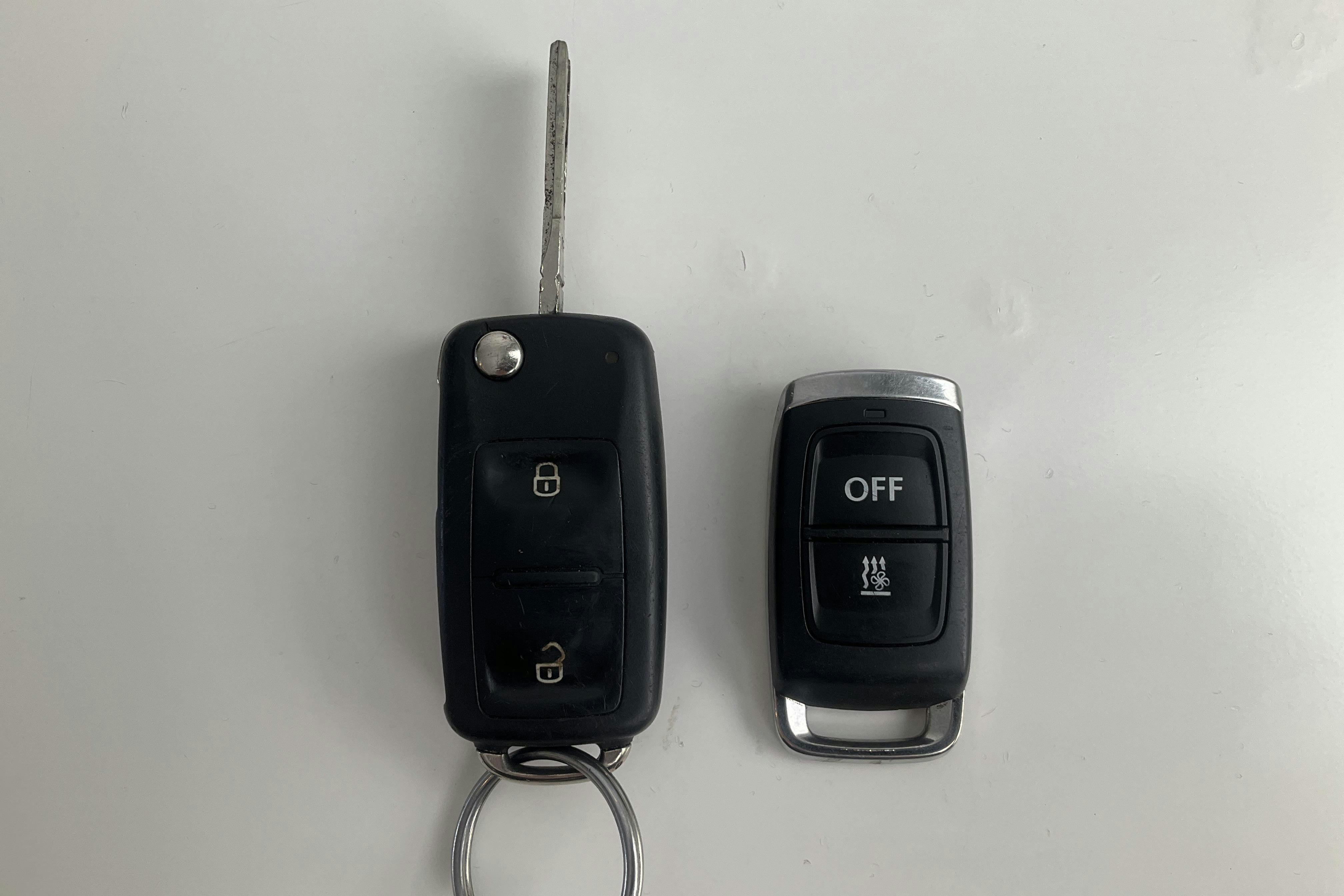 VW Amarok 3.0 TDI 4motion (224hk) - 28 957 mil - Automat - vit - 2018