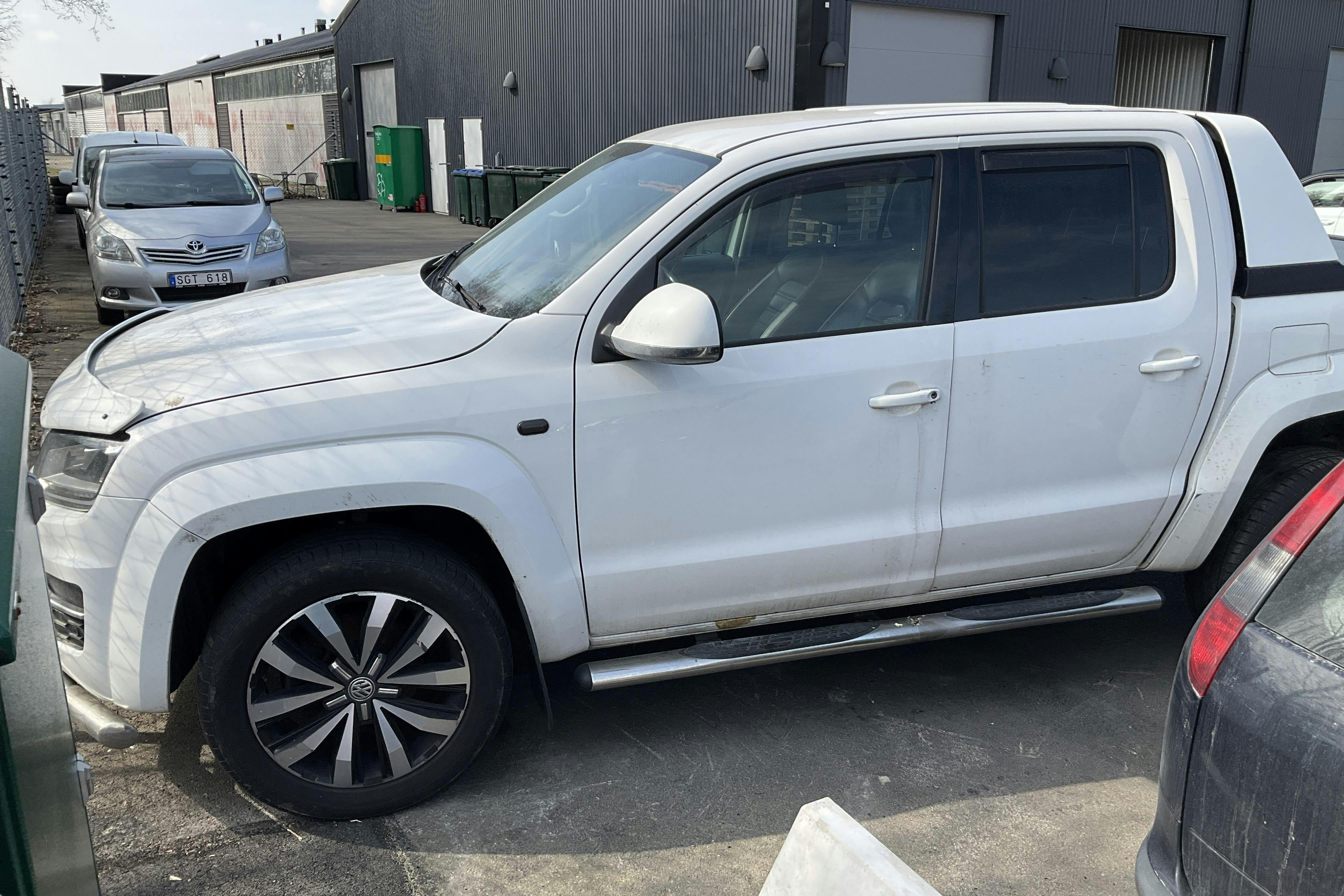 VW Amarok 3.0 TDI 4motion (224hk) - 28 957 mil - Automat - vit - 2018