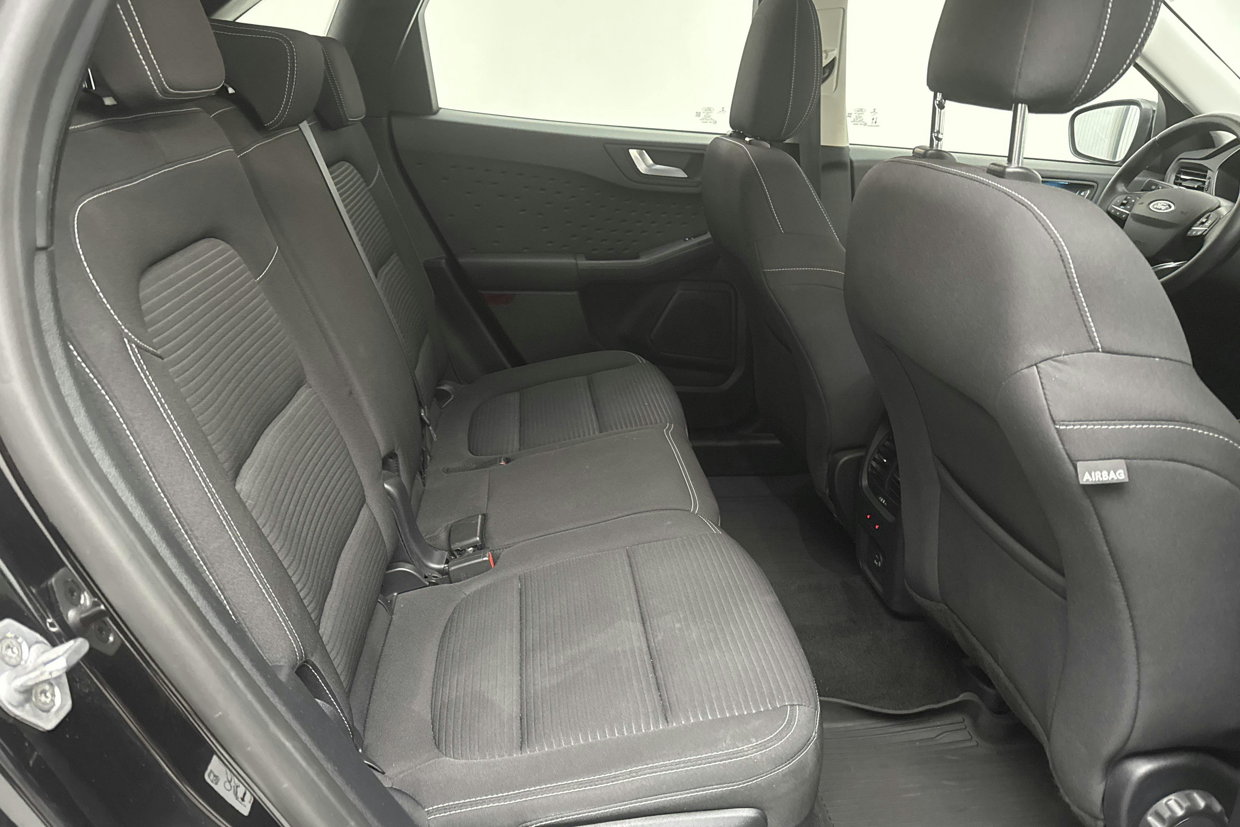 Ford Kuga 2.0T EcoBlue AWD (190hk) - 73 190 km - Automatyczna - czarny - 2021