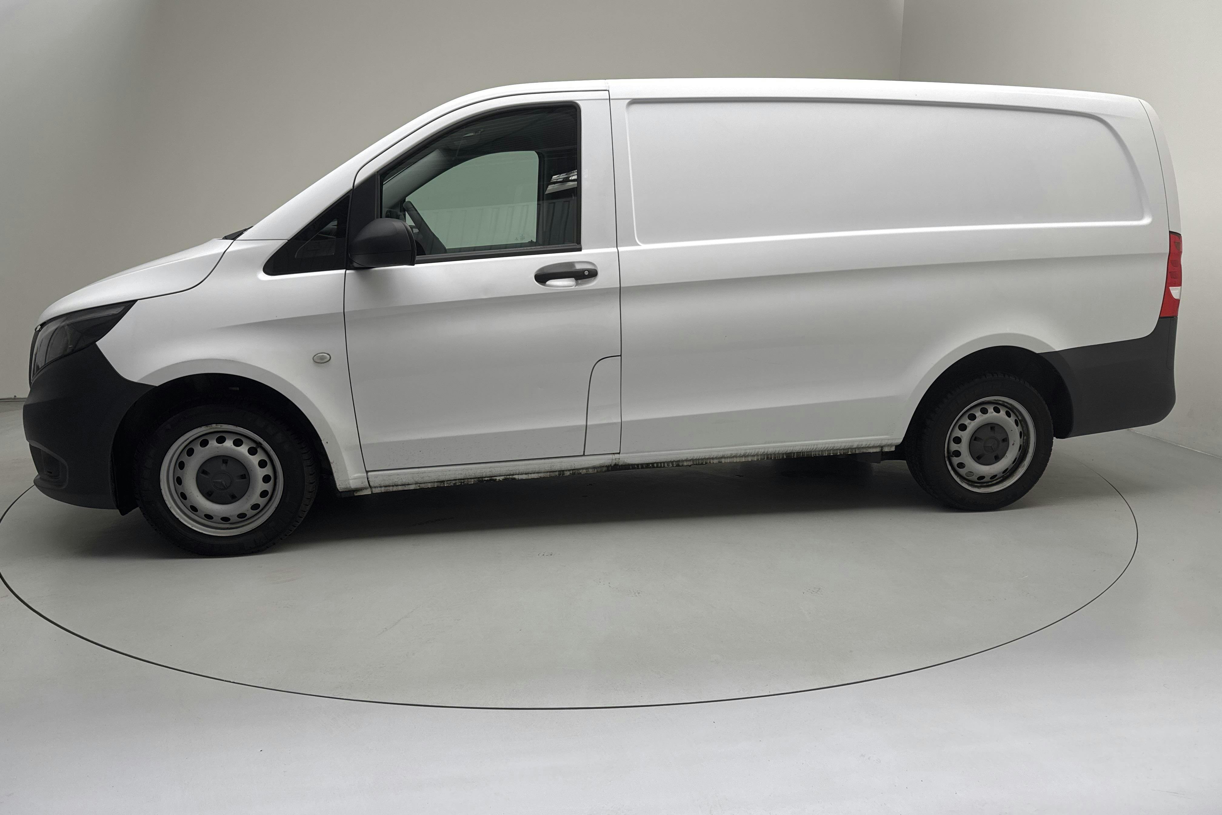 Mercedes Vito 110 CDI W640 (102hk) - 4 443 mil - Manuell - vit - 2020