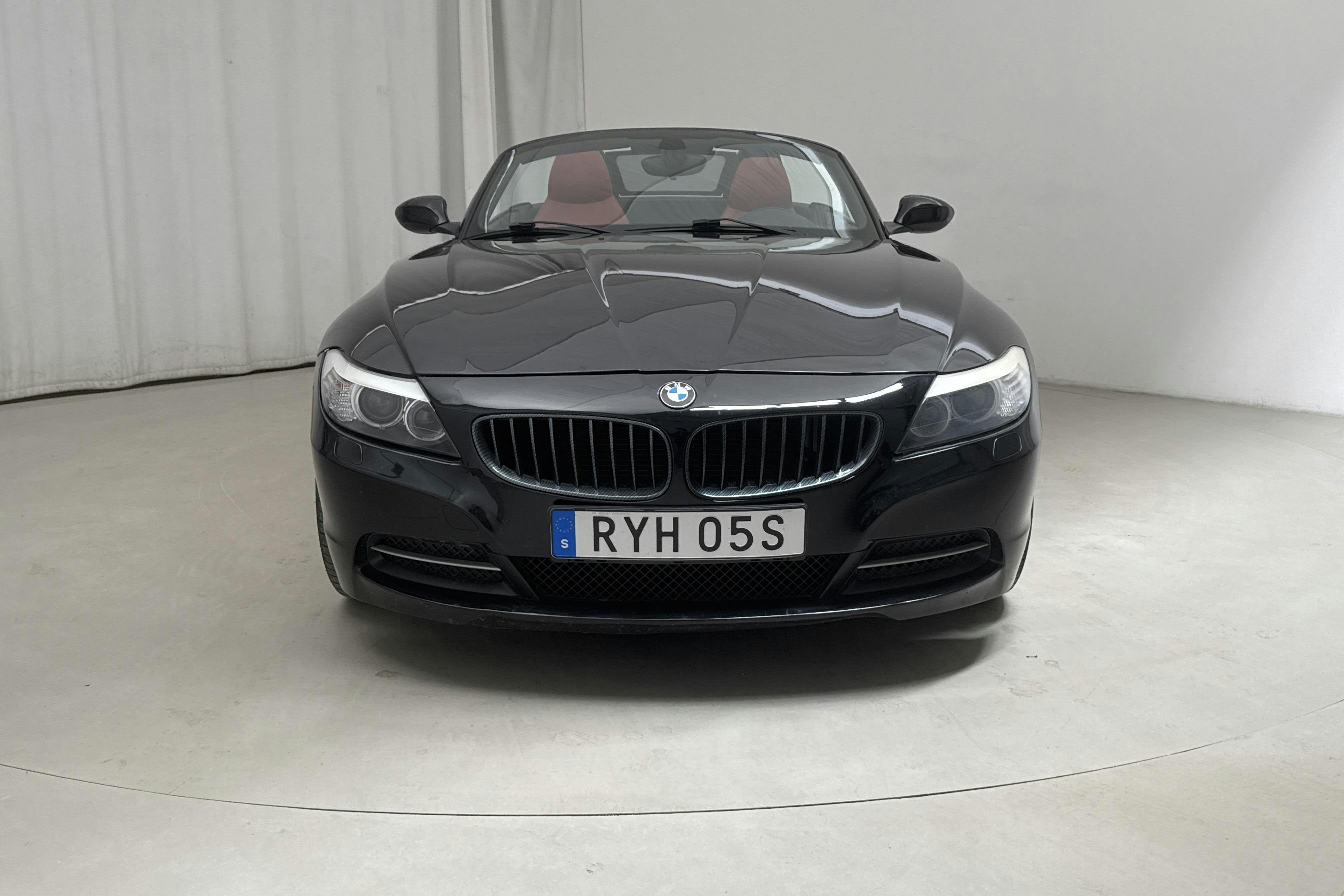 BMW Z4 sDrive 23i Roadster (204hk) - 4 608 mil - Automat - svart - 2010
