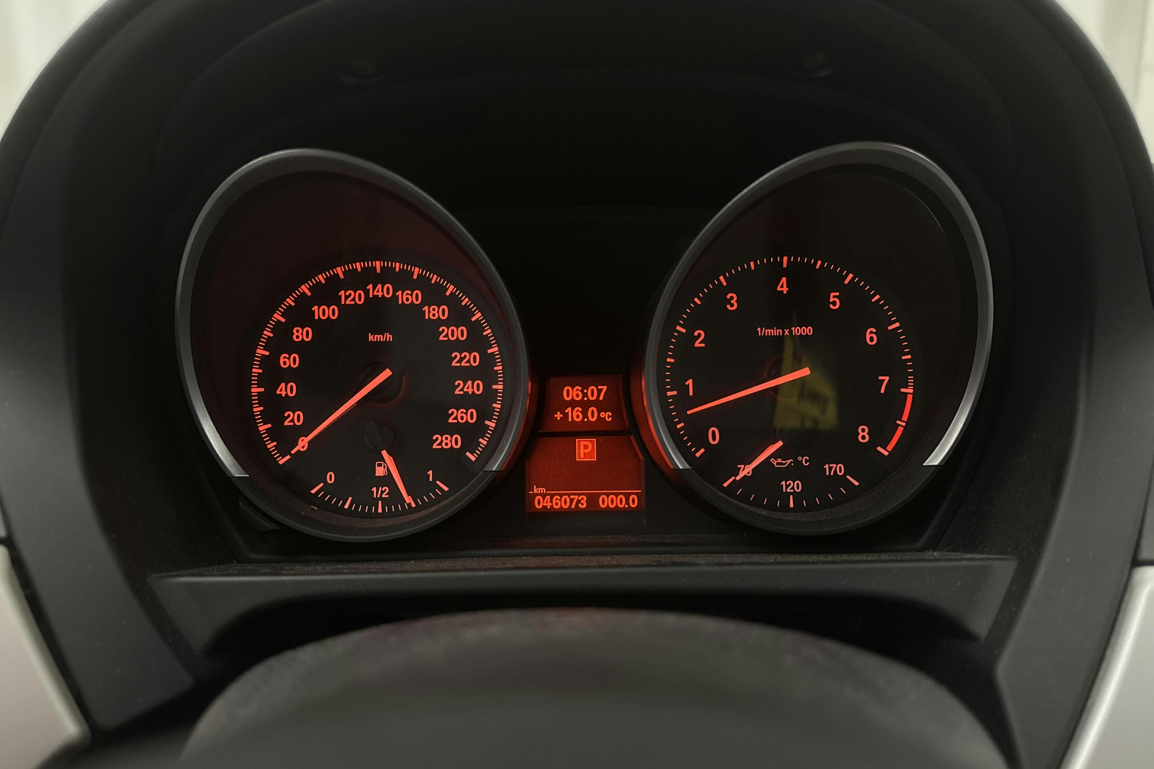 BMW Z4 sDrive 23i Roadster (204hk) - 4 608 mil - Automat - svart - 2010