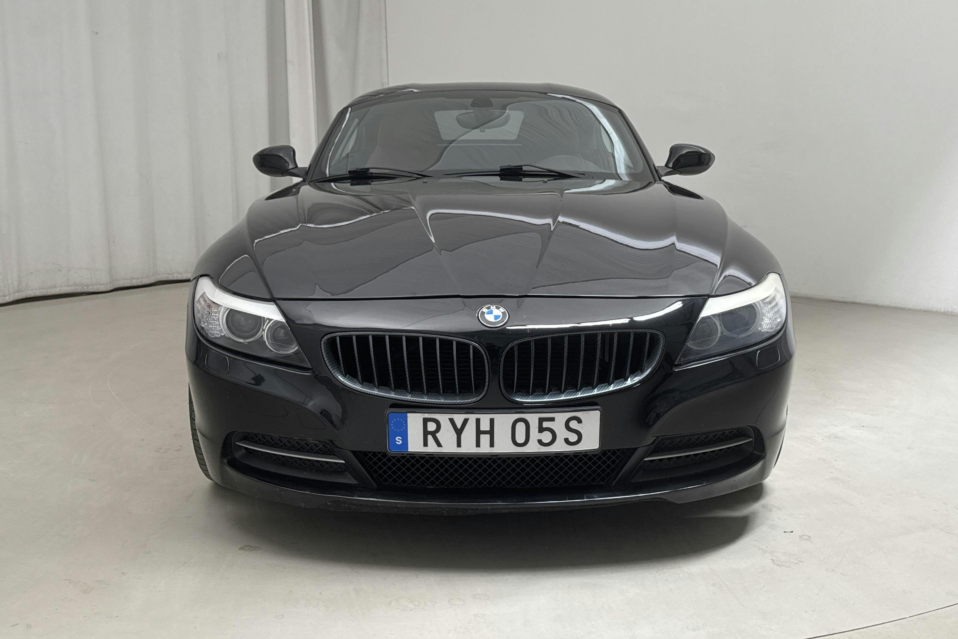 BMW Z4 sDrive 23i Roadster (204hk) - 4 608 mil - Automat - svart - 2010