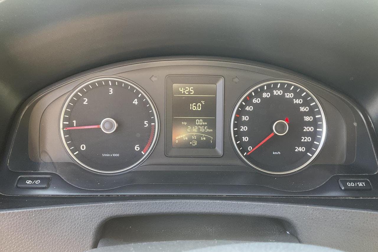 VW Transporter T5 2.0 TDI (102hk) - 212 760 km - Manualna - biały - 2015