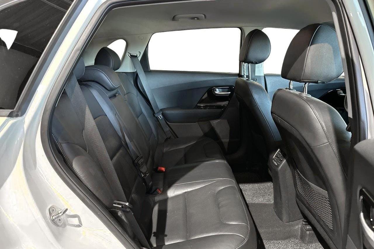 KIA Niro Plug-in Hybrid 1.6 (141hk) - 150 780 km - Automatic - white - 2018