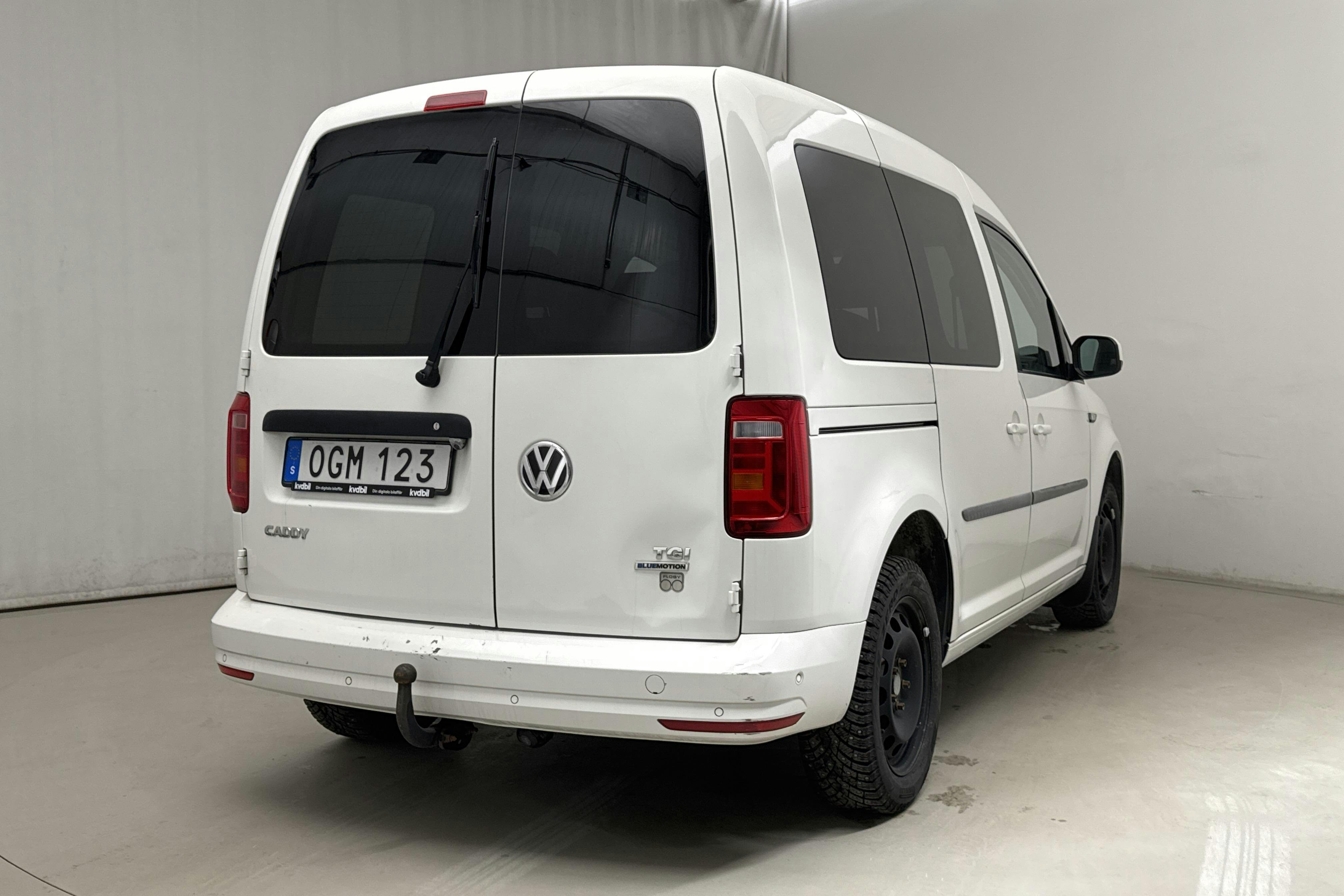 VW Caddy Life 1.4 TGI (110hk) - 60 670 km - Automaatne - valge - 2017