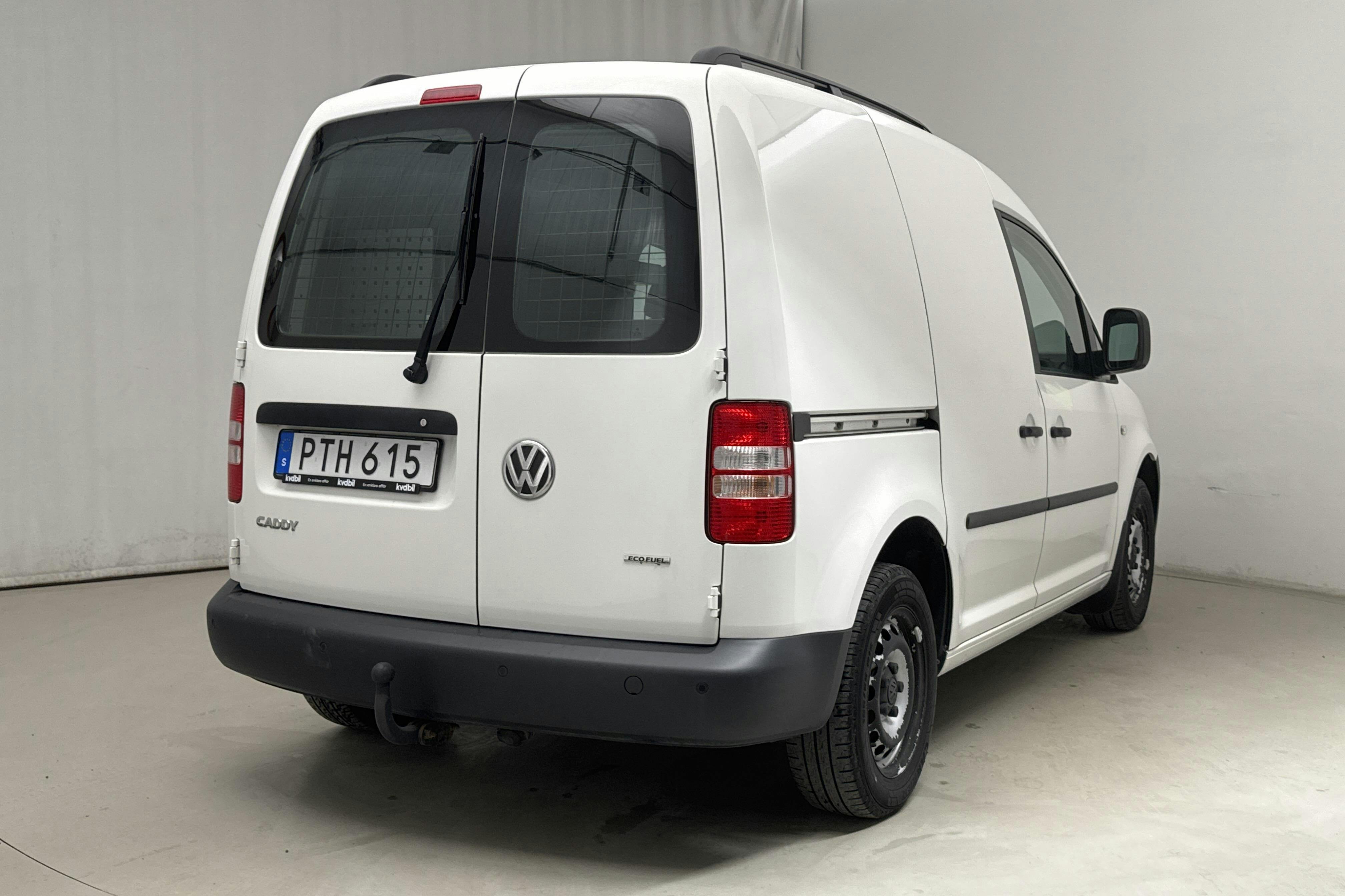 VW Caddy 2.0 Ecofuel Skåp (109hk) - 56 750 km - Käsitsi - valge - 2015