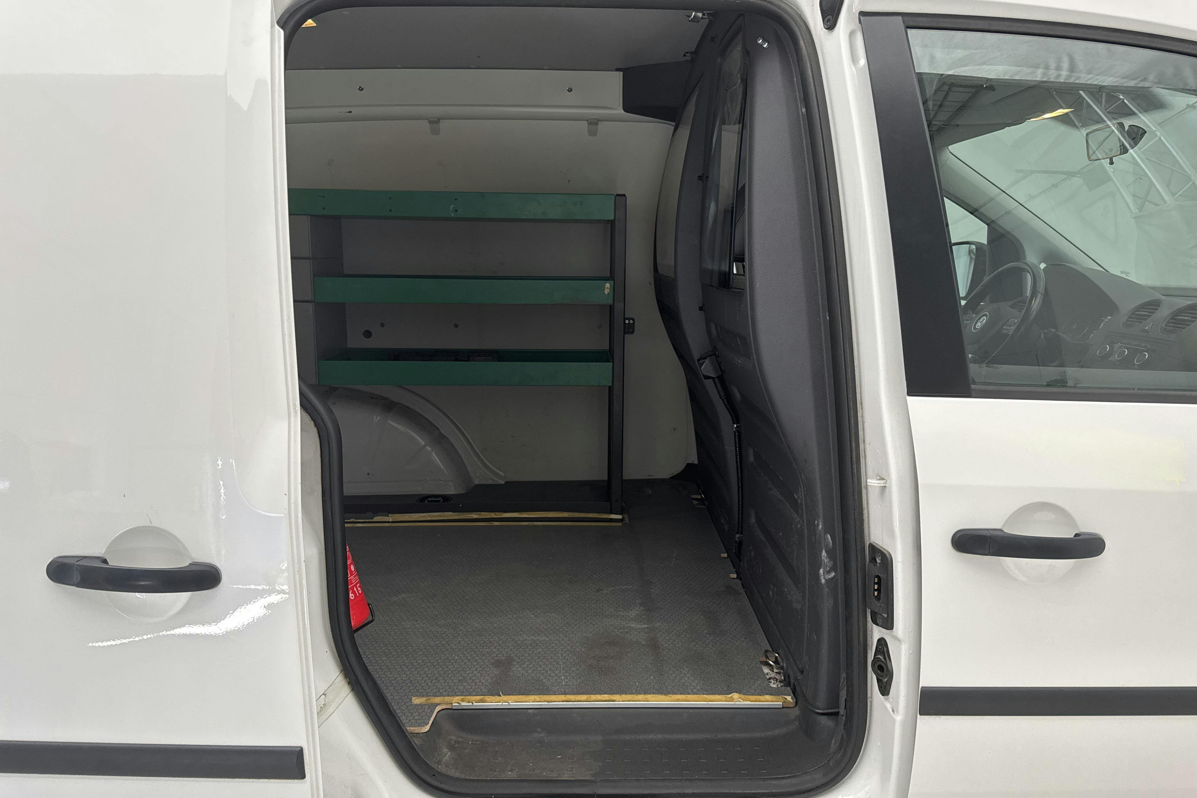 VW Caddy 2.0 Ecofuel Skåp (109hk) - 56 750 km - Manual - white - 2015