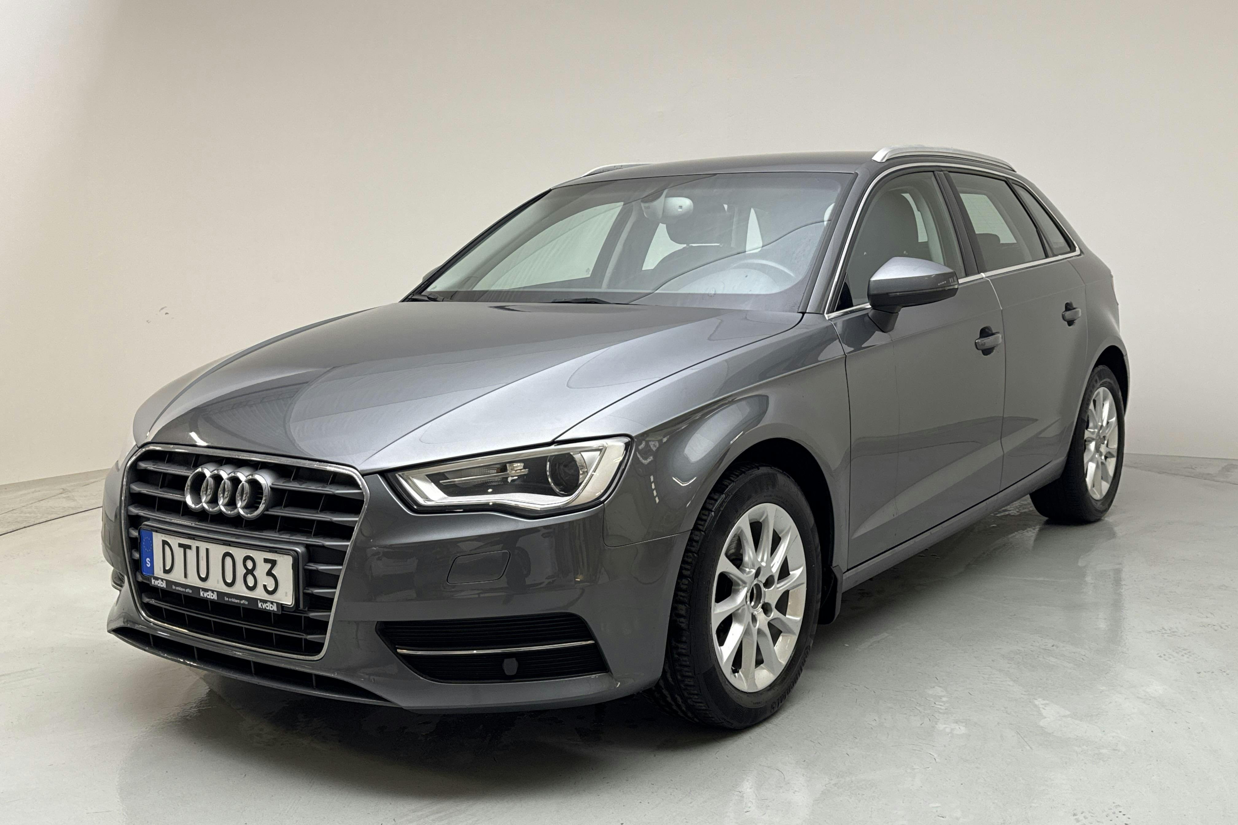 Audi A3 1.2 TFSI Sportback (110hk) - 153 580 km - Manualna - szary - 2015