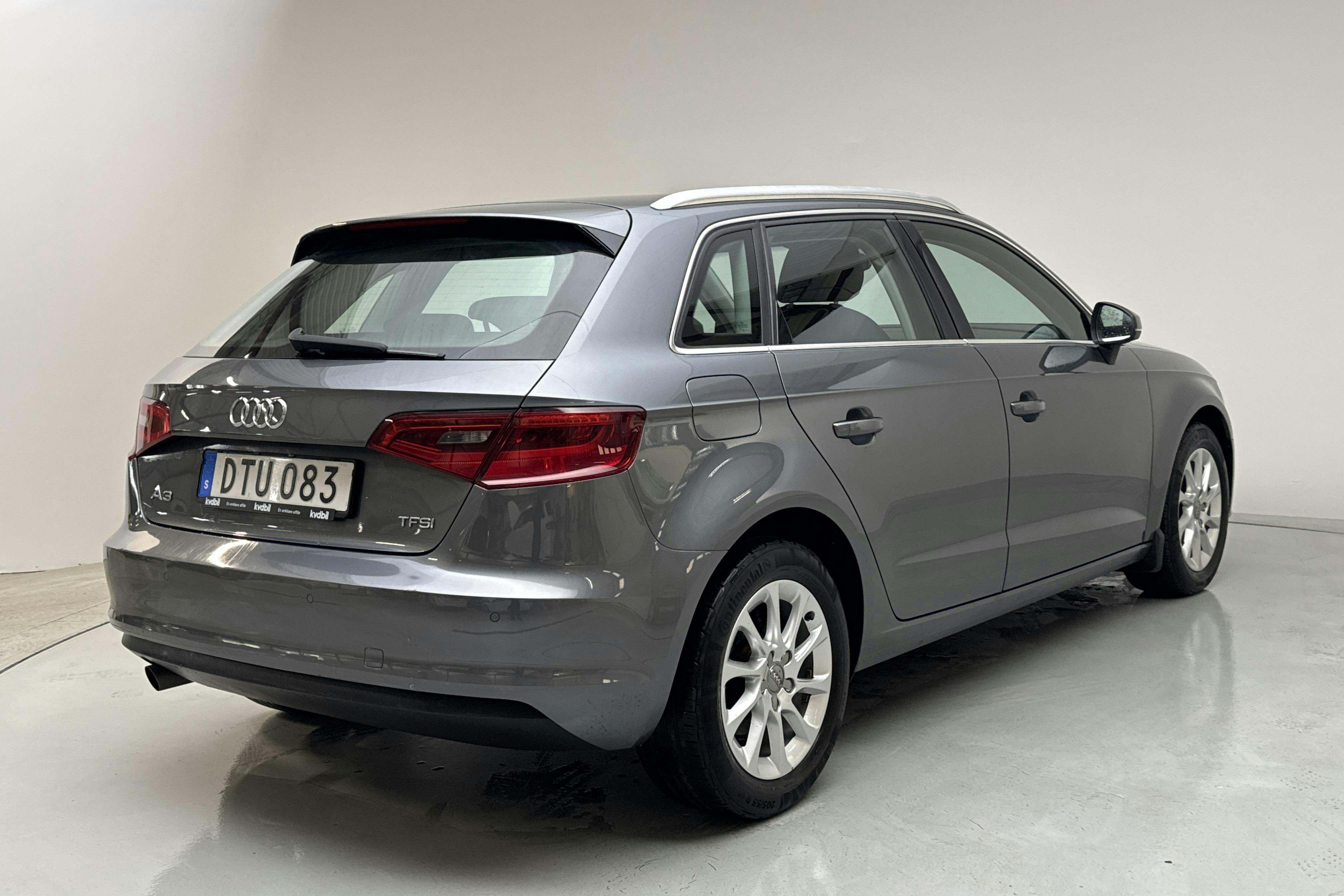 Audi A3 1.2 TFSI Sportback (110hk) - 15 358 mil - Manuell - grå - 2015
