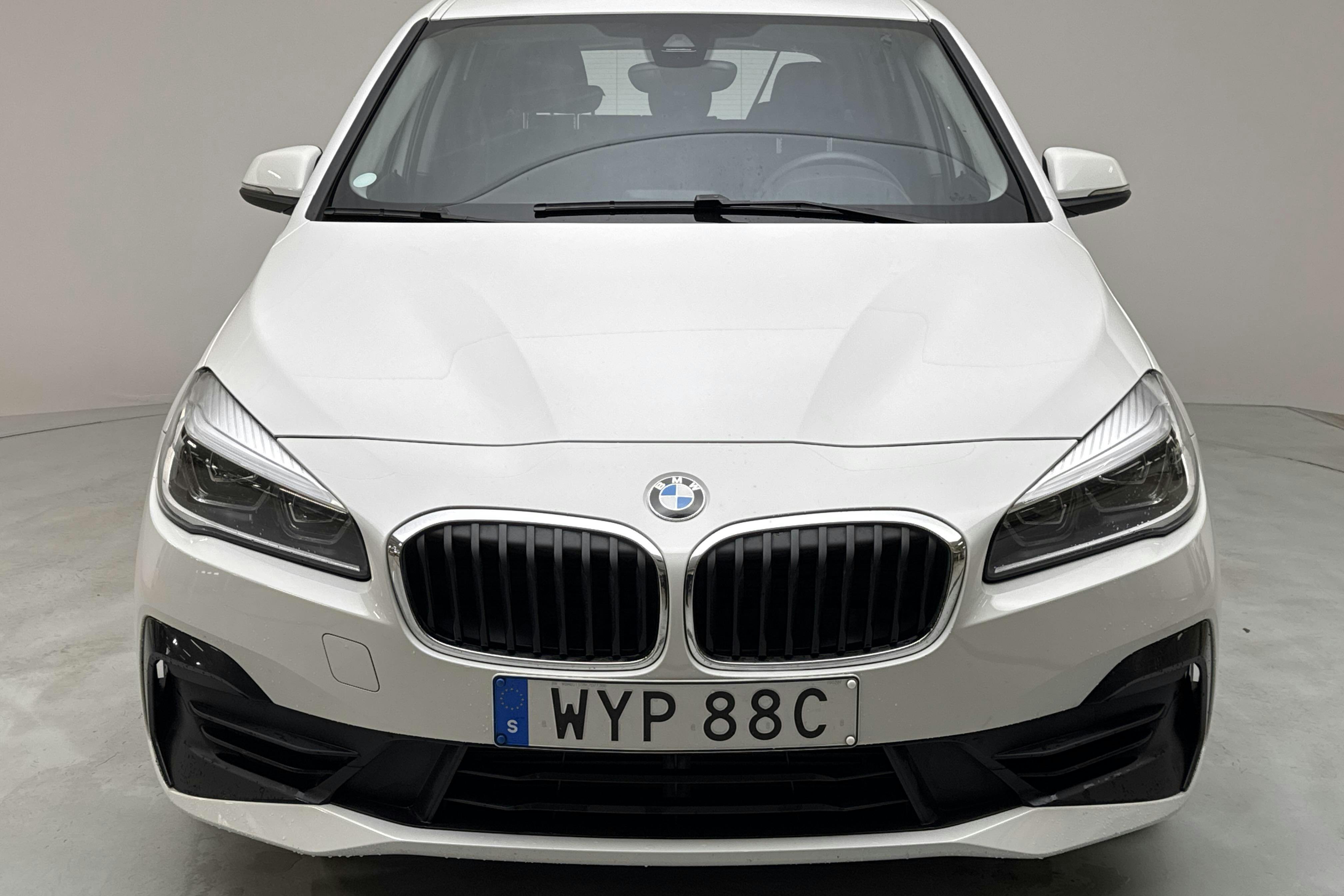 BMW 218i Active Tourer LCI, F45 (140hk) - 11 338 mil - Automat - vit - 2019