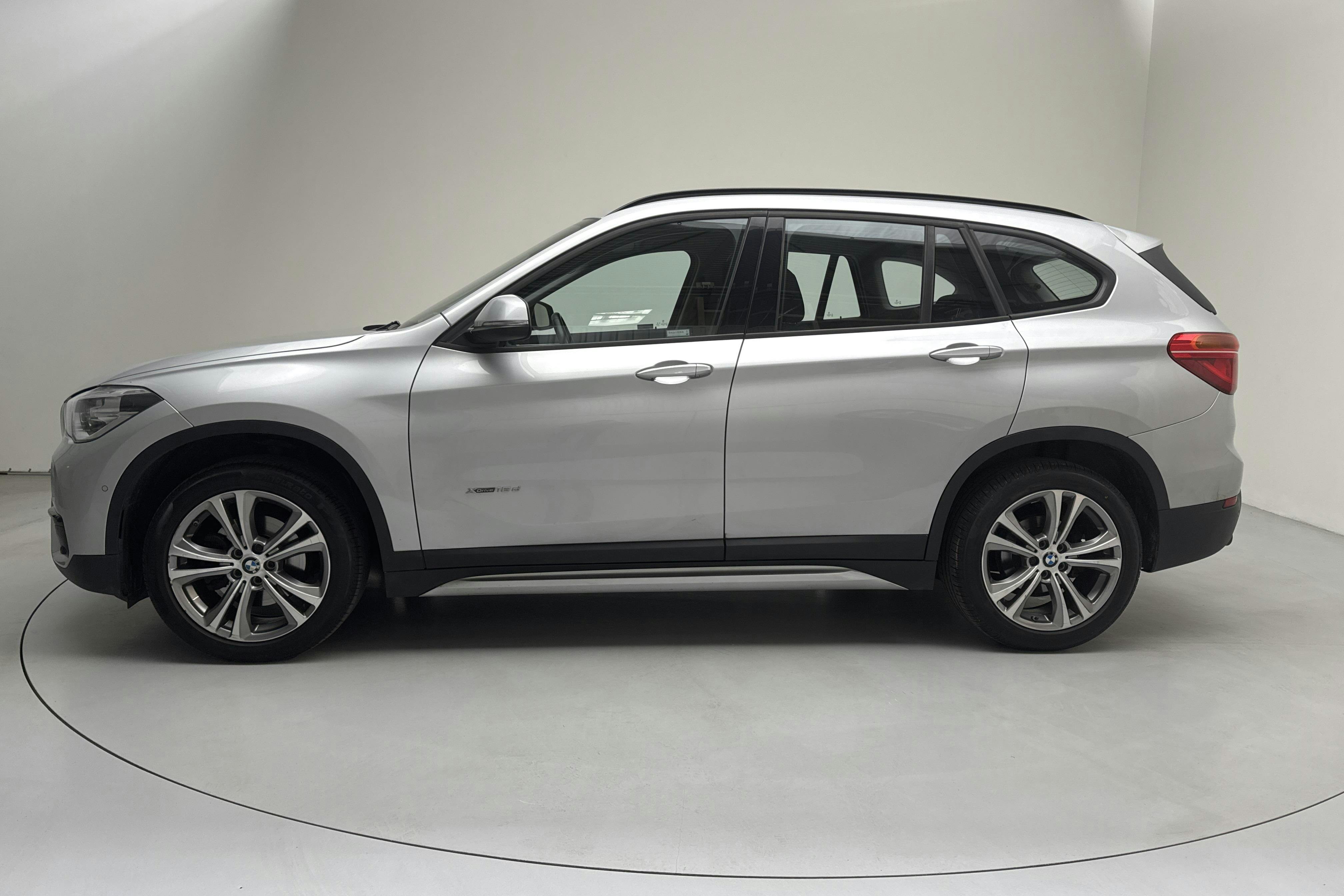 BMW X1 xDrive18d, F48 (150hk) - 81 730 km - Automatic - silver - 2018