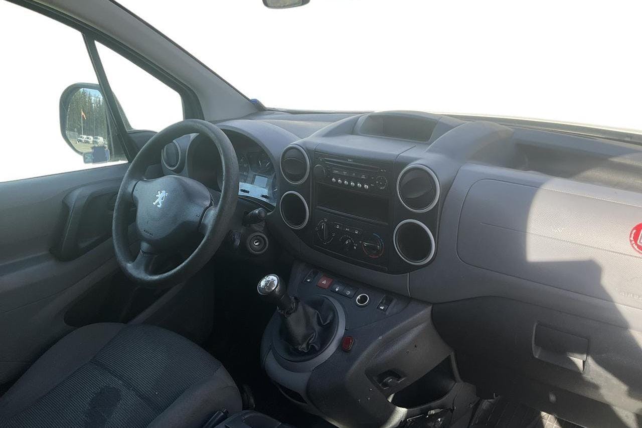 Peugeot Partner 1.6 HDI Skåp (75hk) - 203 740 km - Manual - white - 2009