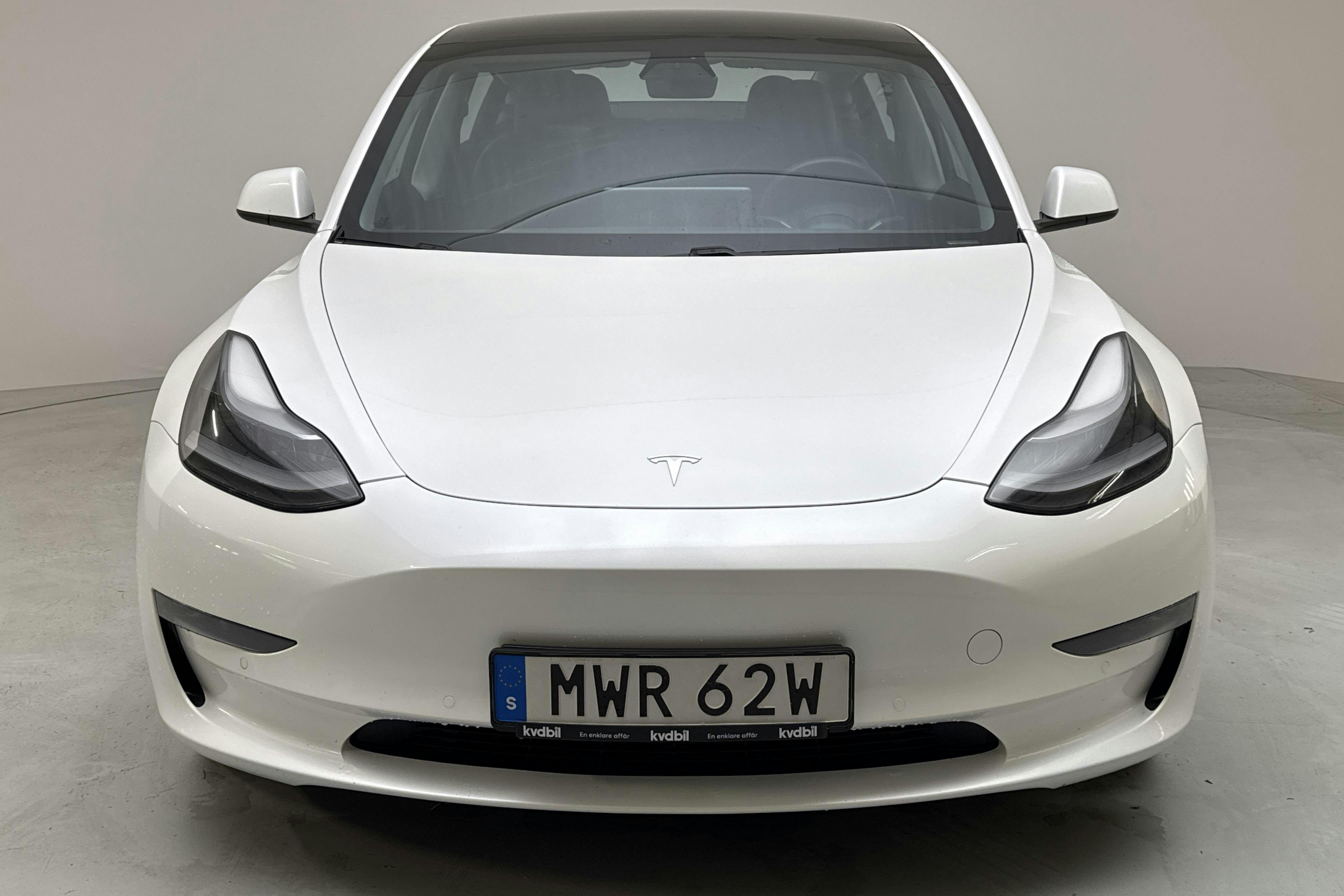 Tesla Model 3 Long Range Dual Motor AWD - 17 134 mil - Automat - vit - 2021