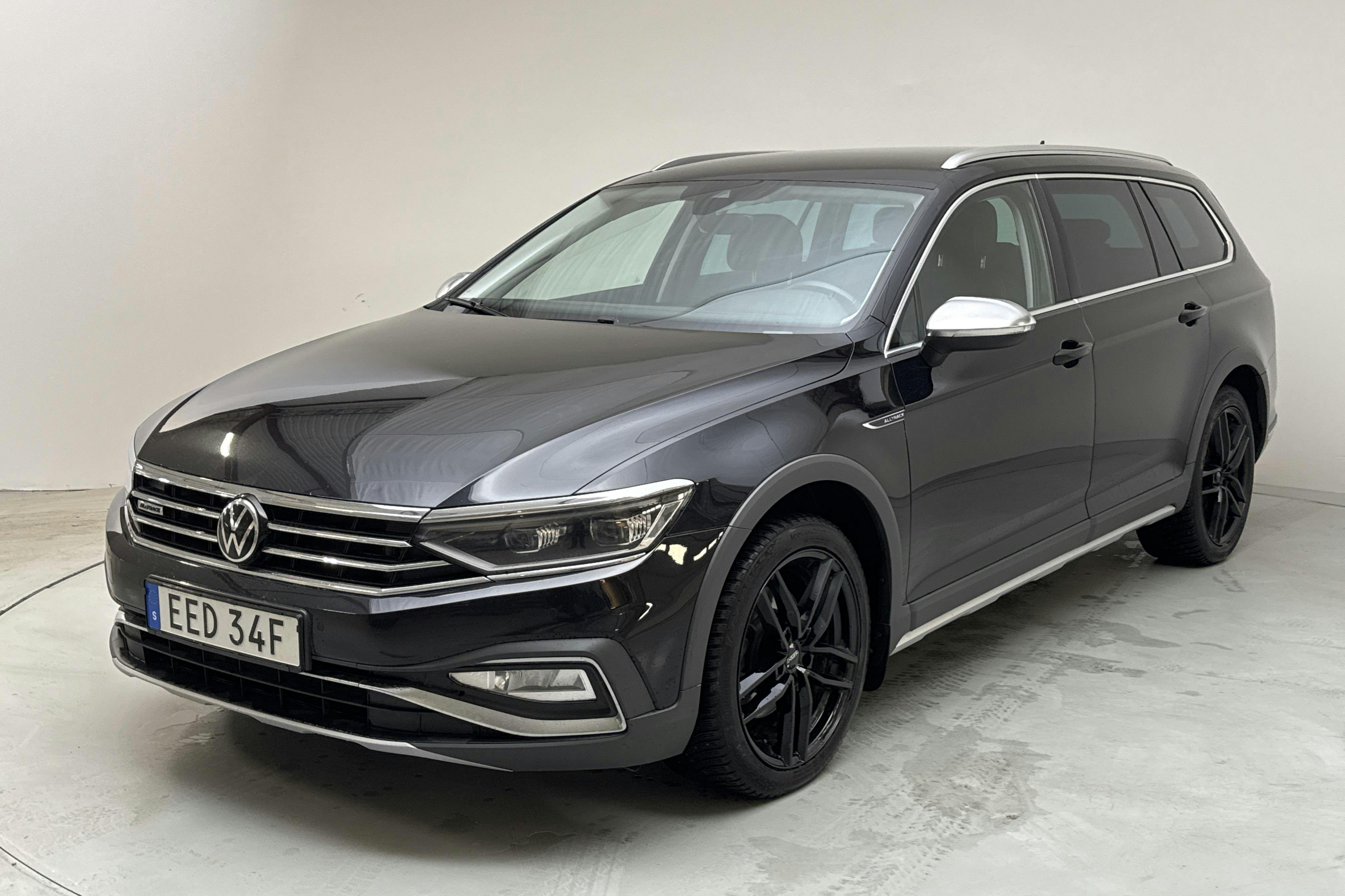 VW Passat Alltrack 2.0 TDI Sportscombi 4Motion (200hk) - 13 706 mil - Automat - svart - 2021