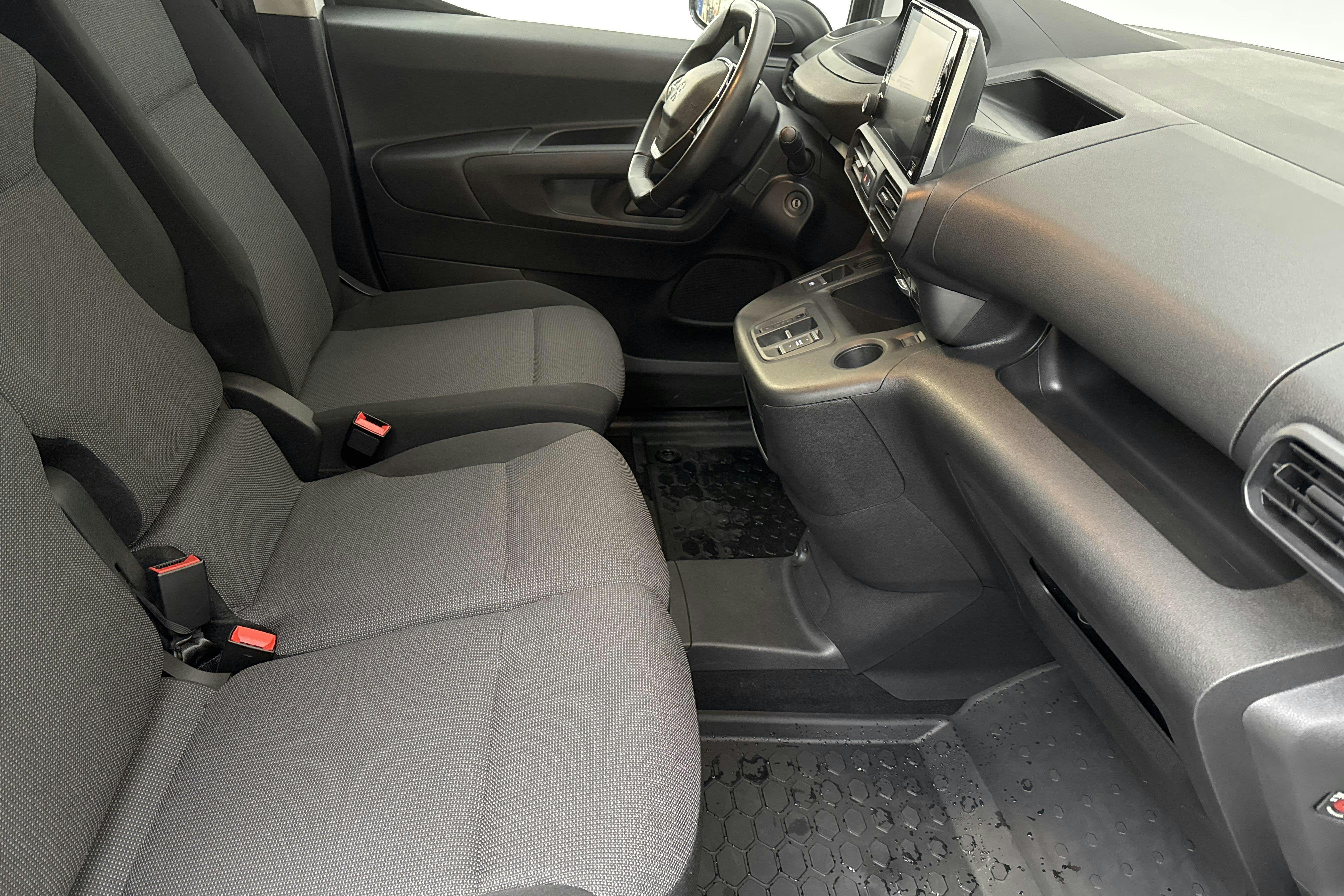 Peugeot e-Partner 50 kWh (136hk) - 24 210 km - Automaatne - valge - 2022